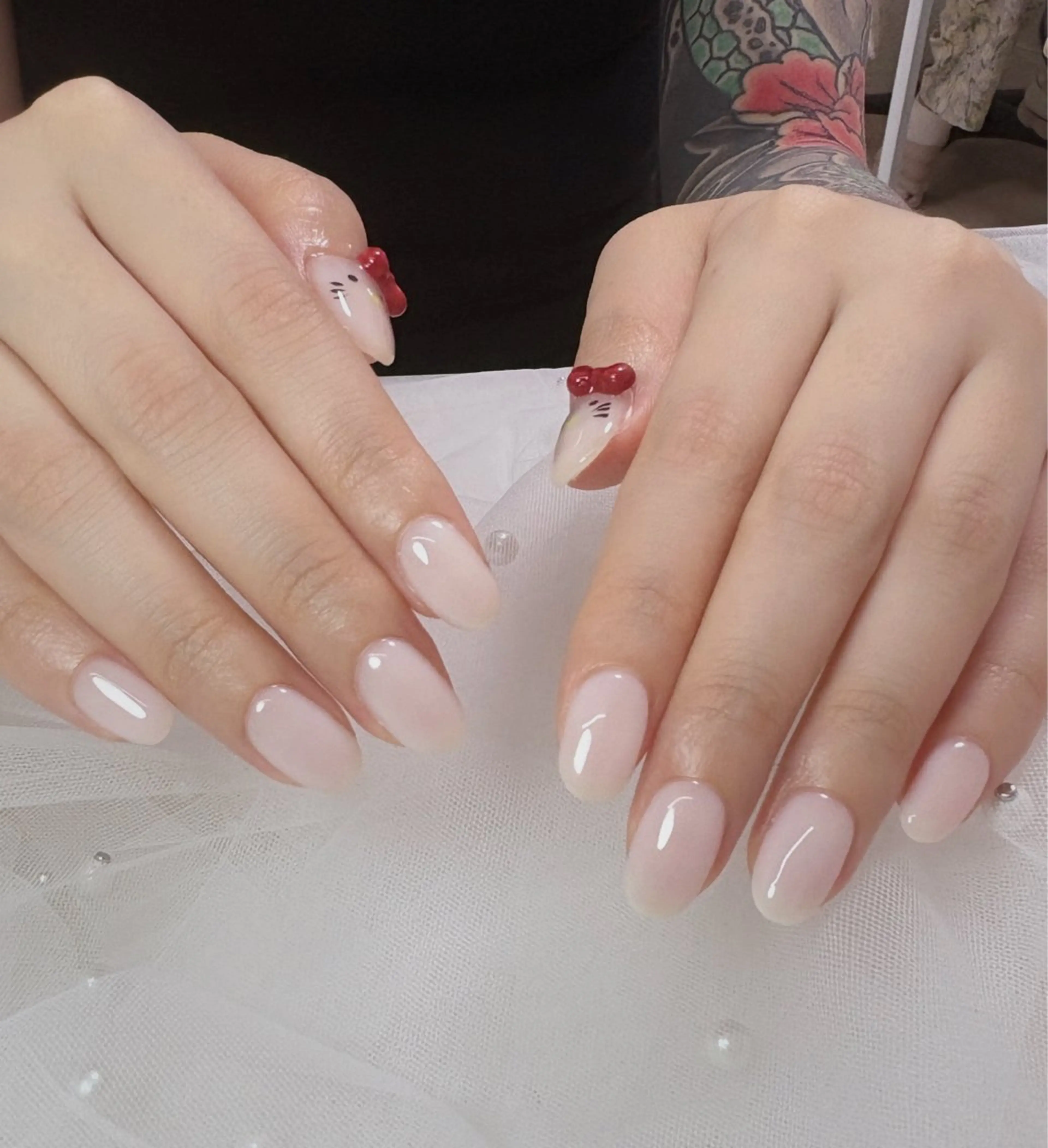 ネイル オーロラネイル 長さ出し フットネイル 韓国ネイル ラメ(グリッター) ハンドネイル 👍thumbs up nail👍のネイルデザイン