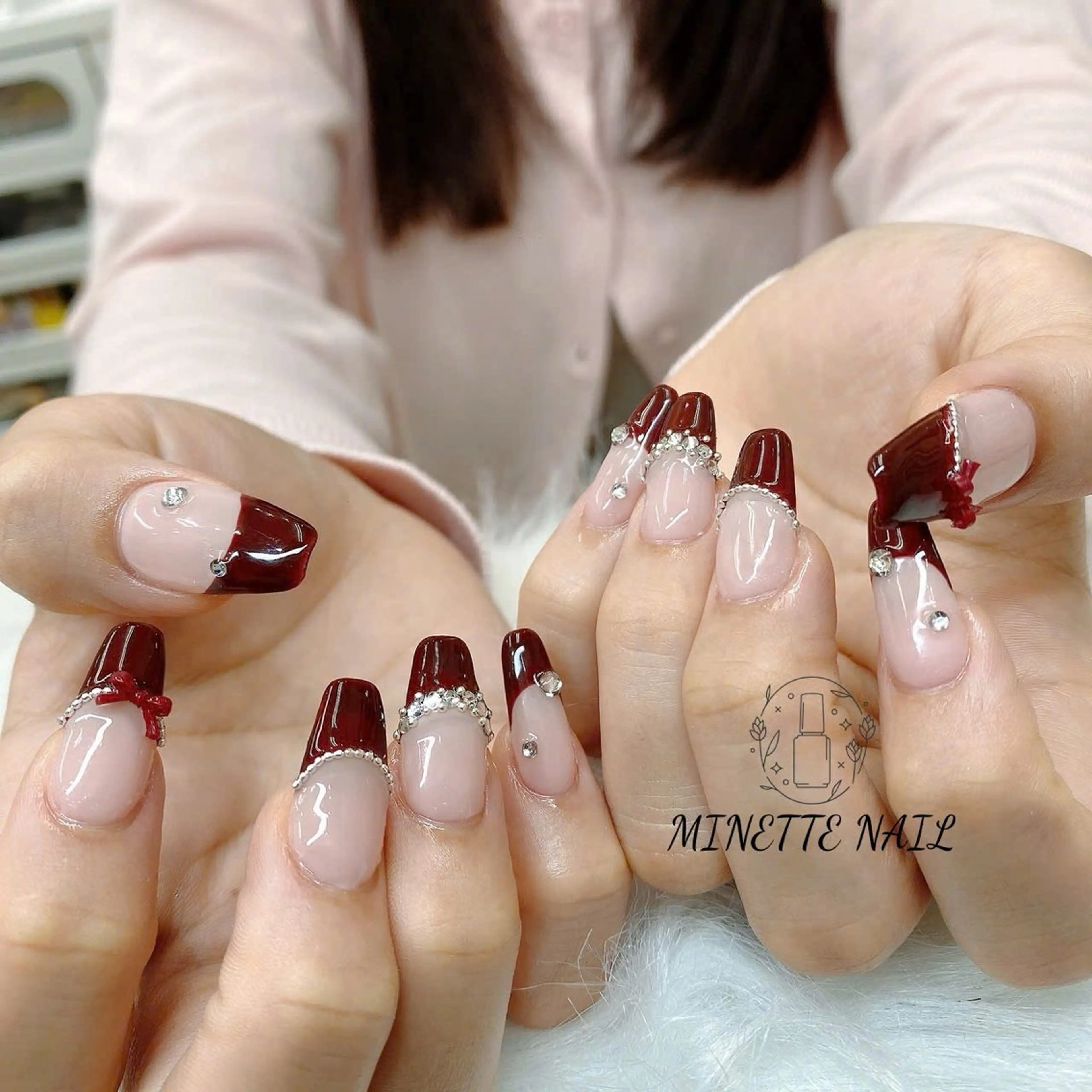 ネイル フレンチネイル ジェルネイル マグネットネイル 持ち込み ニュアンスネイル ハンドネイル Minette Nailのネイルデザイン