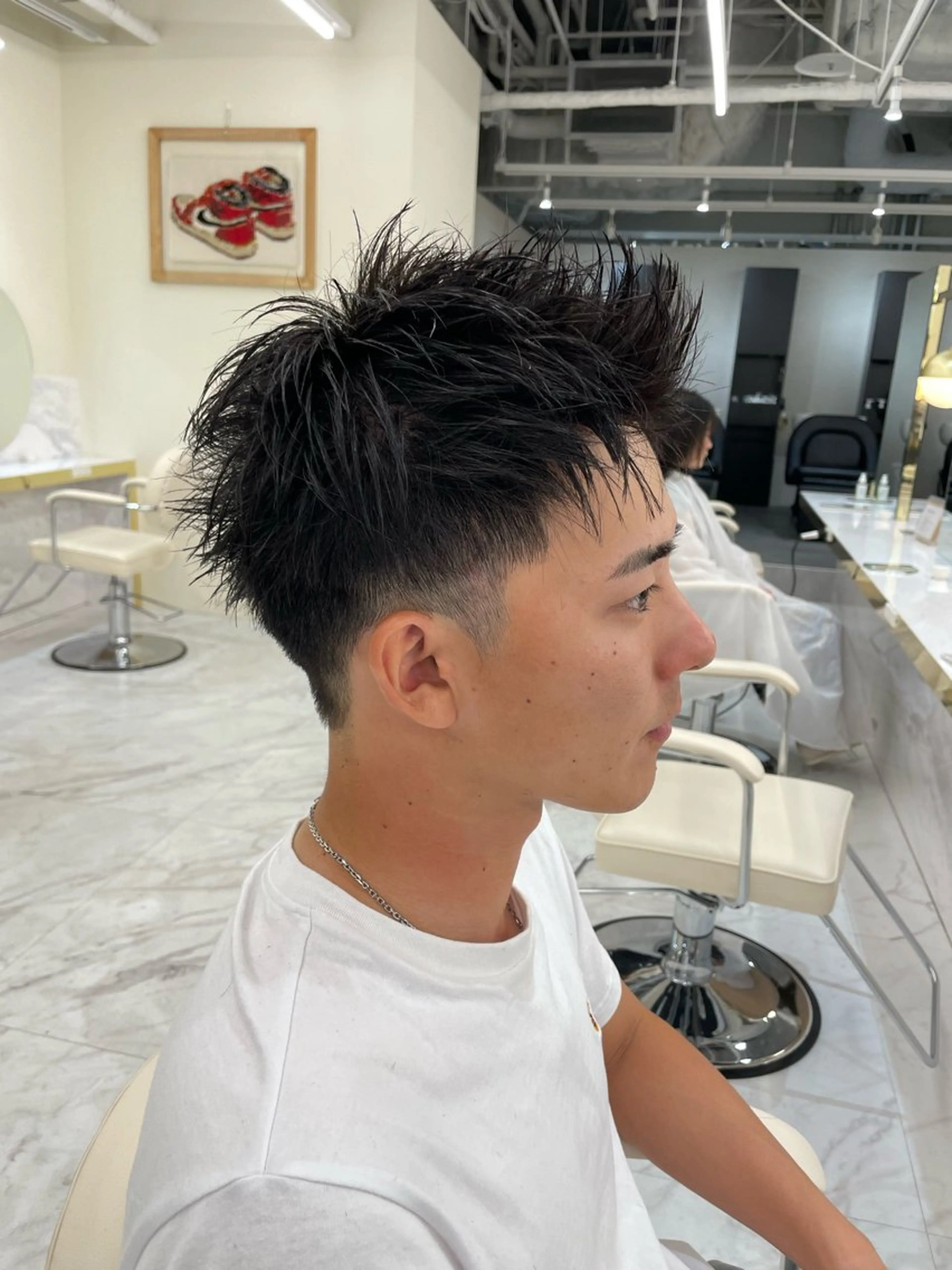 ショート カラー メンズ センターパート マッシュ 刈り上げ カット ヘアセット メンズ/心斎橋/ Momoka💎🫧のヘアスタイル