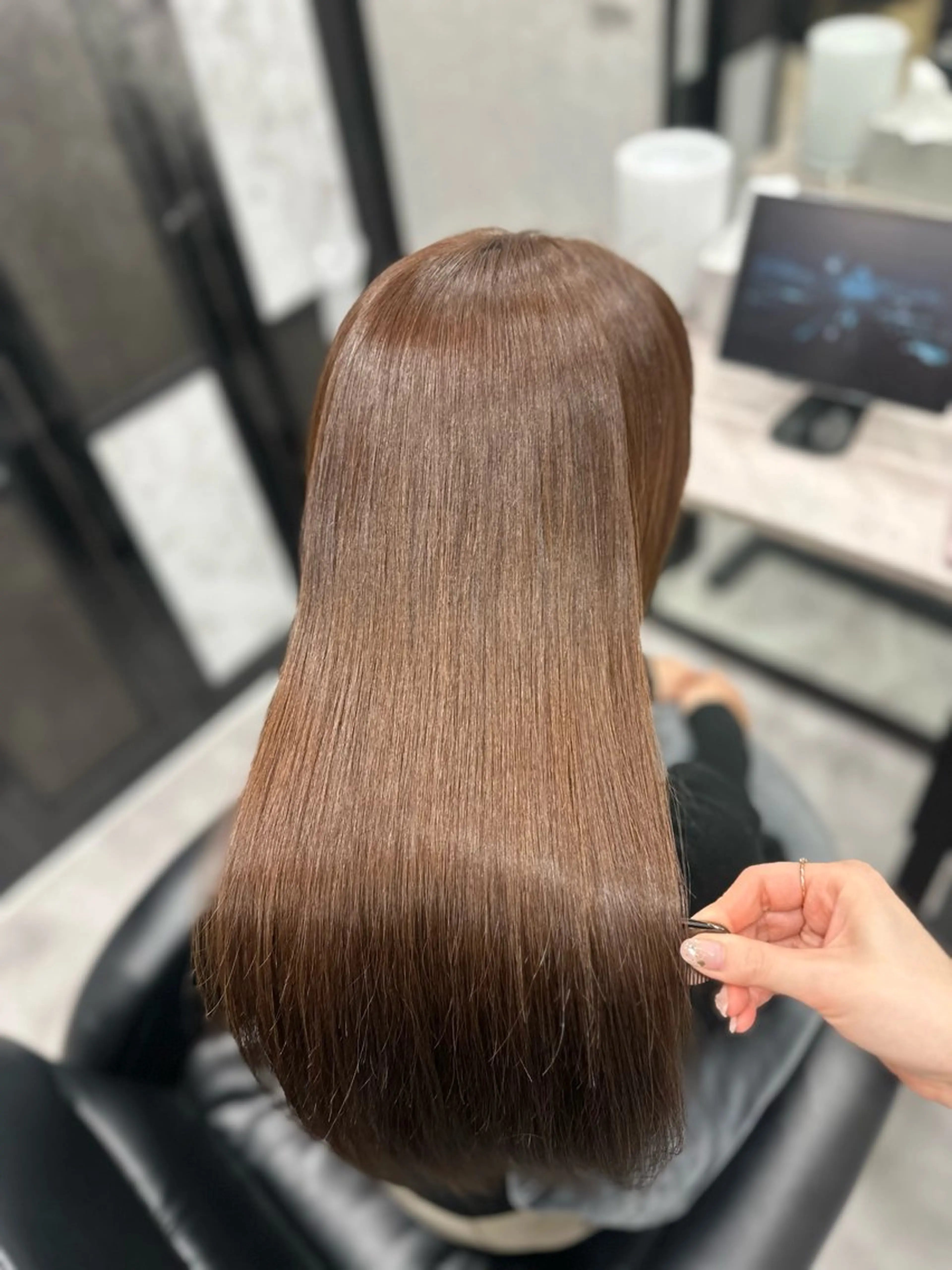 ロング カラー カット トリートメント 近藤千翔🩵 髪質改善Periodのエステ・リラクイメージ