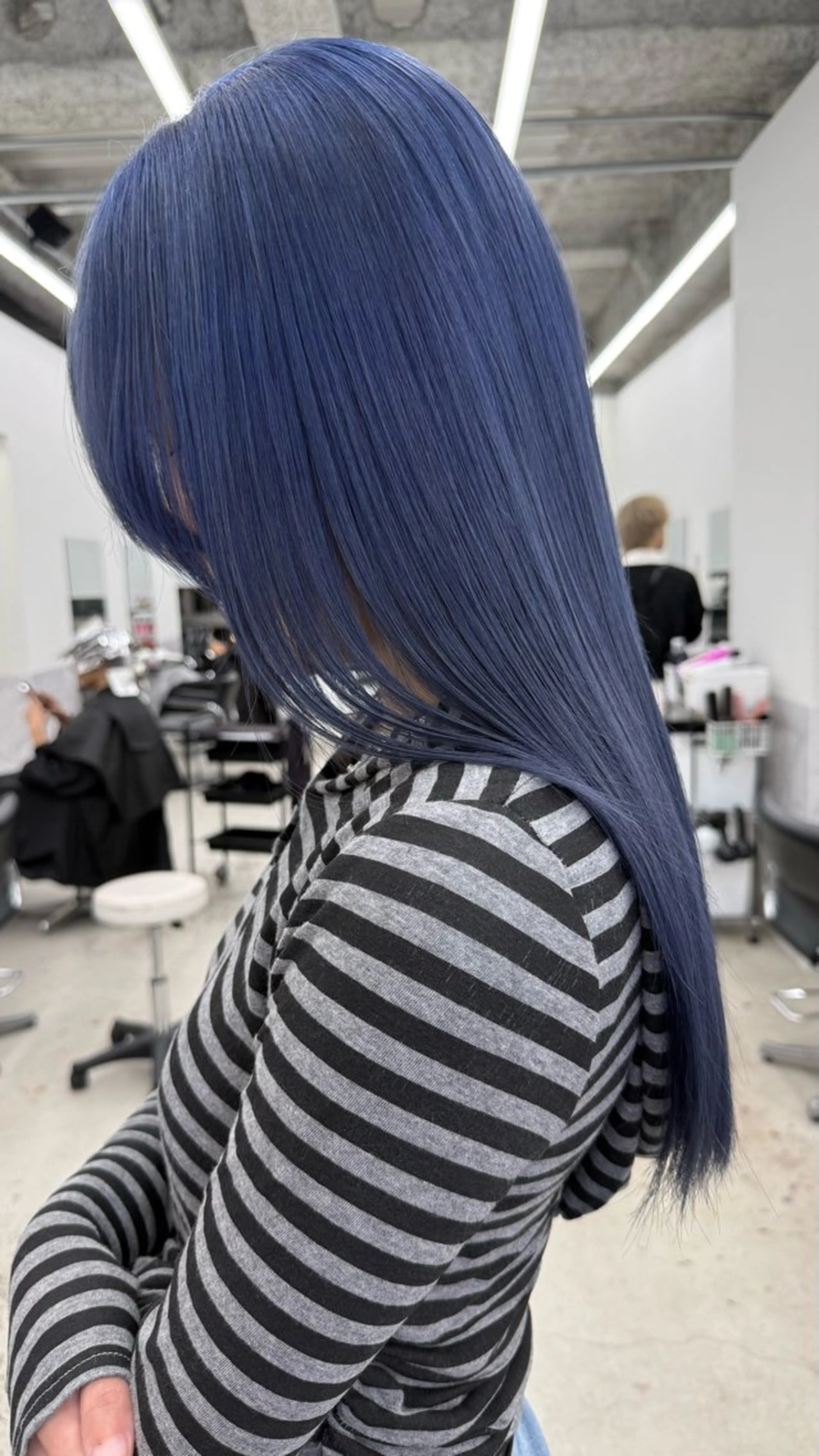 ロング カラー 黒田 真美のヘアスタイル