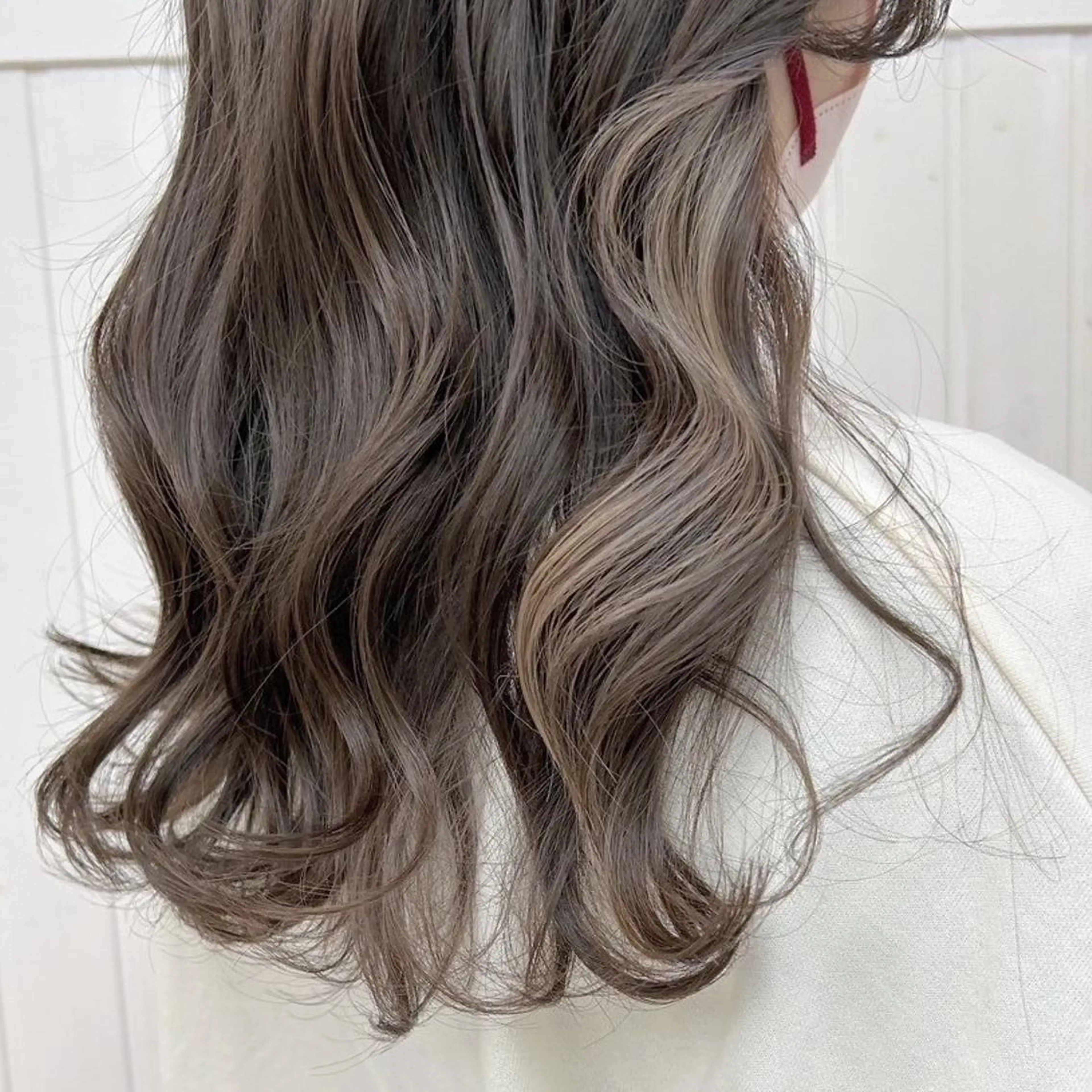 セミロング カラー アディクシーカラー アッシュ バレイヤージュ ミストバング ベージュカラー カット ヘアカラー N° anfeel 渋谷🪞🫧のヘアスタイル