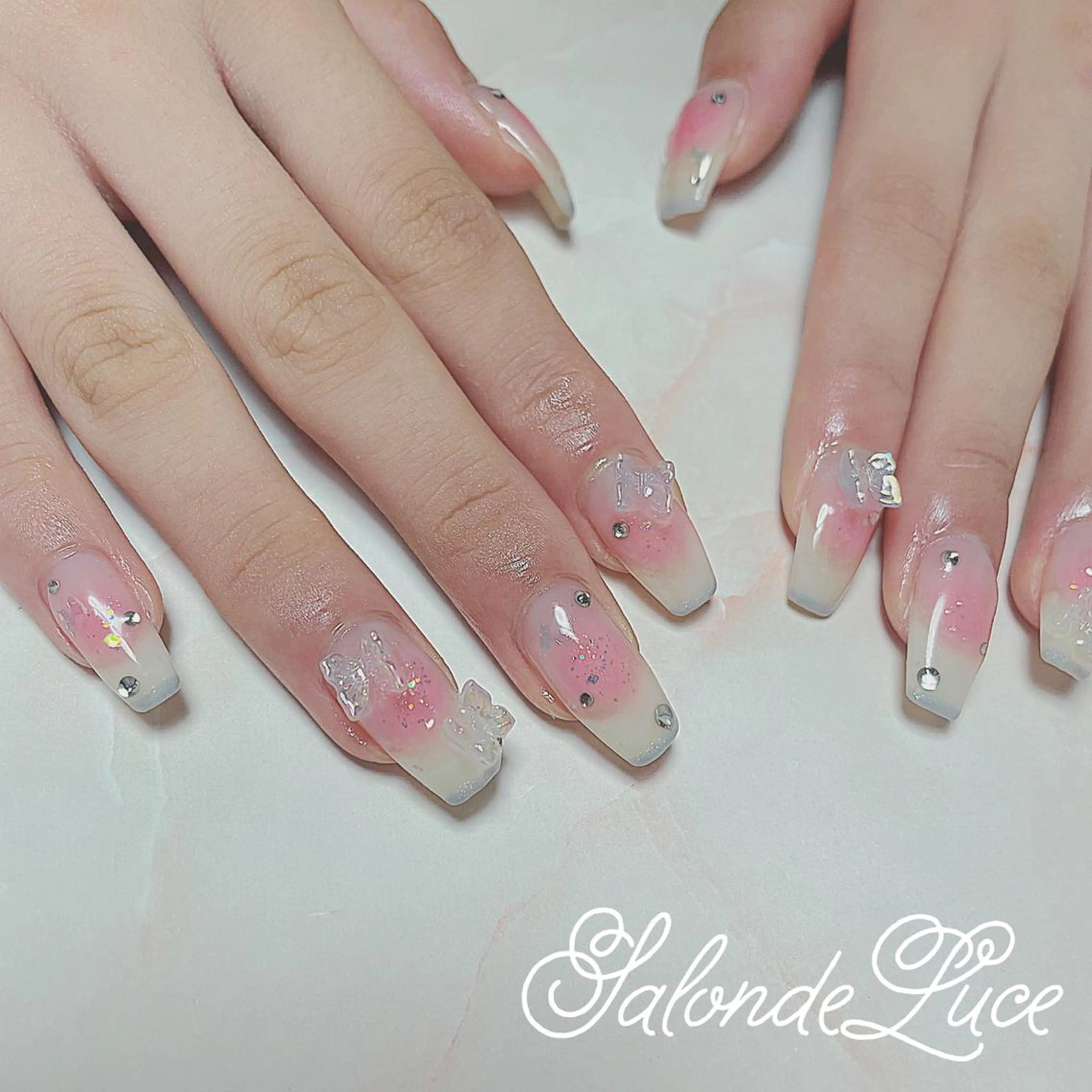 ネイル チークネイル Salon de Luceのネイルデザイン