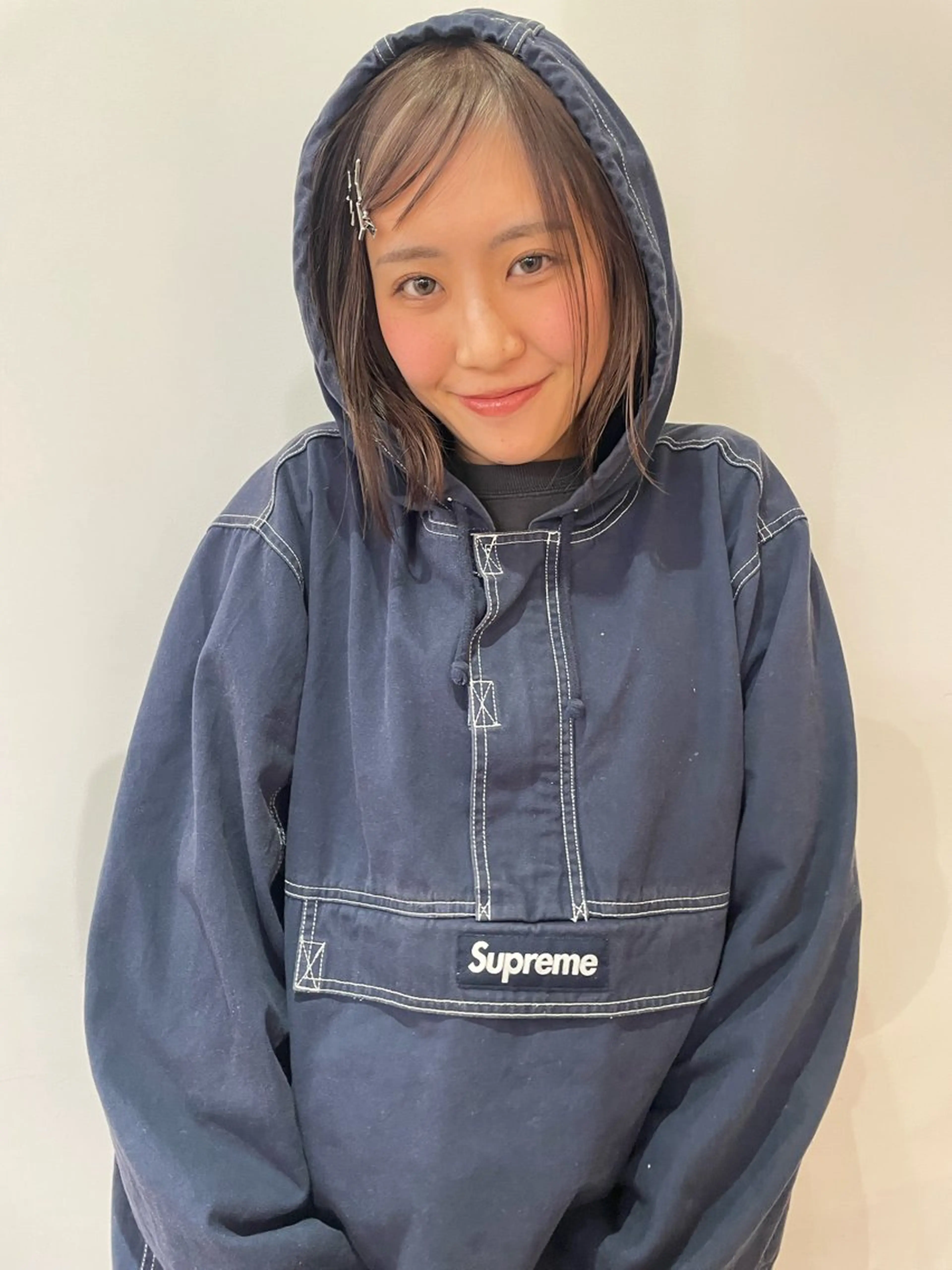 ミディアム ミストバング ヘアカラー トリートメント MIU/ルーツカラー 顔まわりレイヤーのヘアスタイル