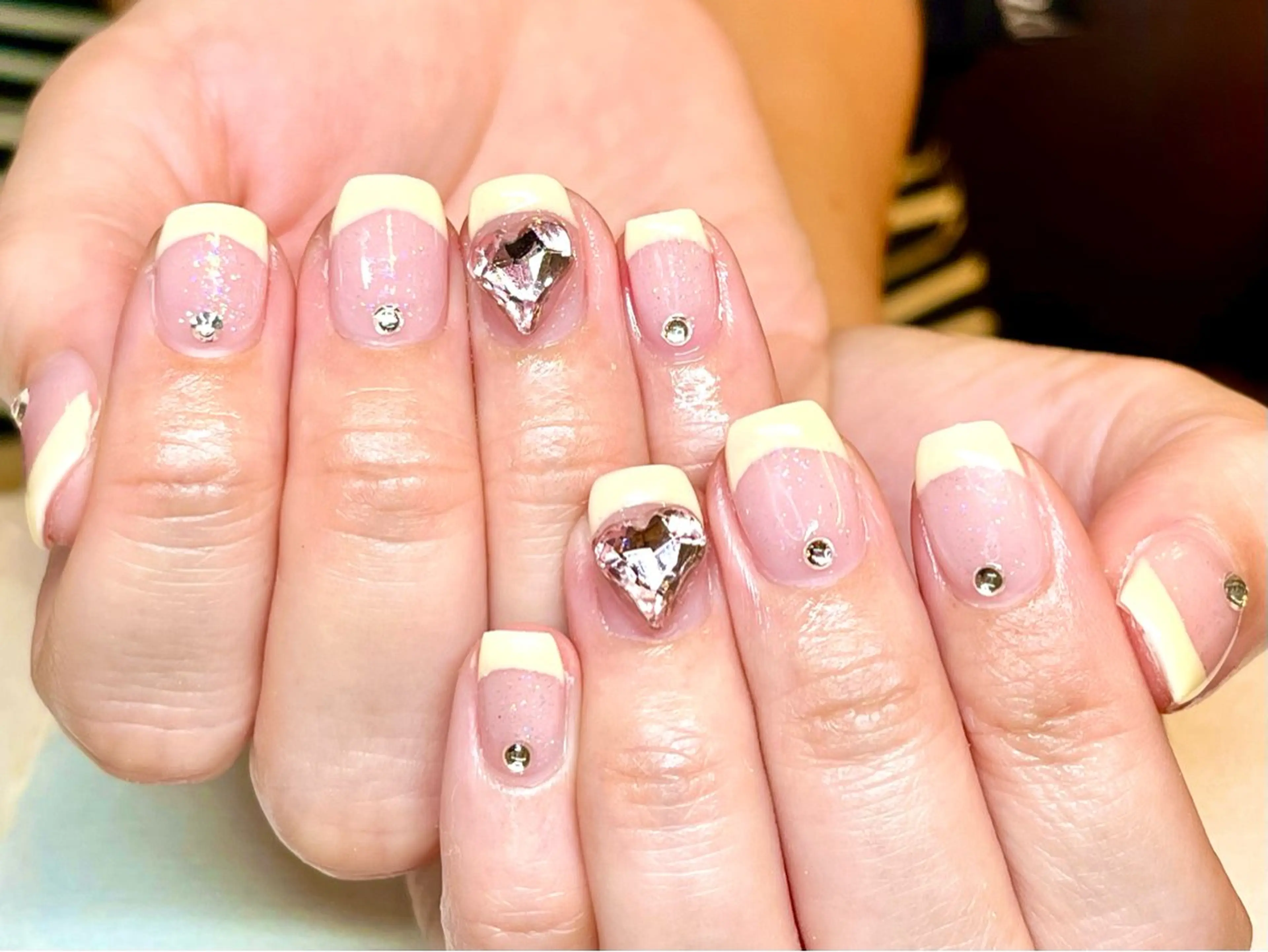 ネイル アートネイル オフィスネイル ワンカラーネイル ショートネイル ネイルサロン　リリーブランシュ所属・森 瑞紀のネイルデザイン