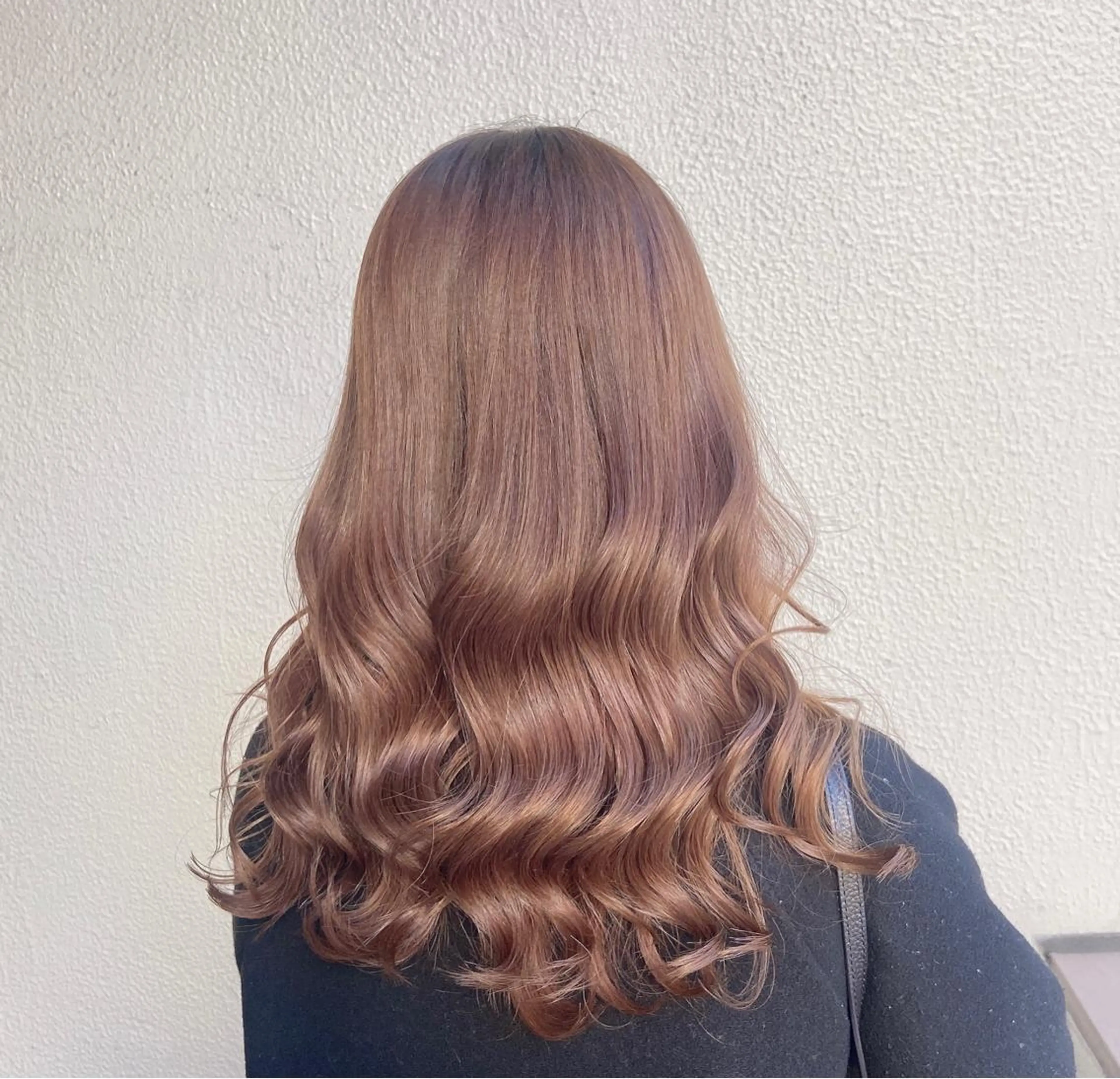 セミロング ARMONY所属・コテ巻き風パーマの神 🌵すぐるのヘアスタイル