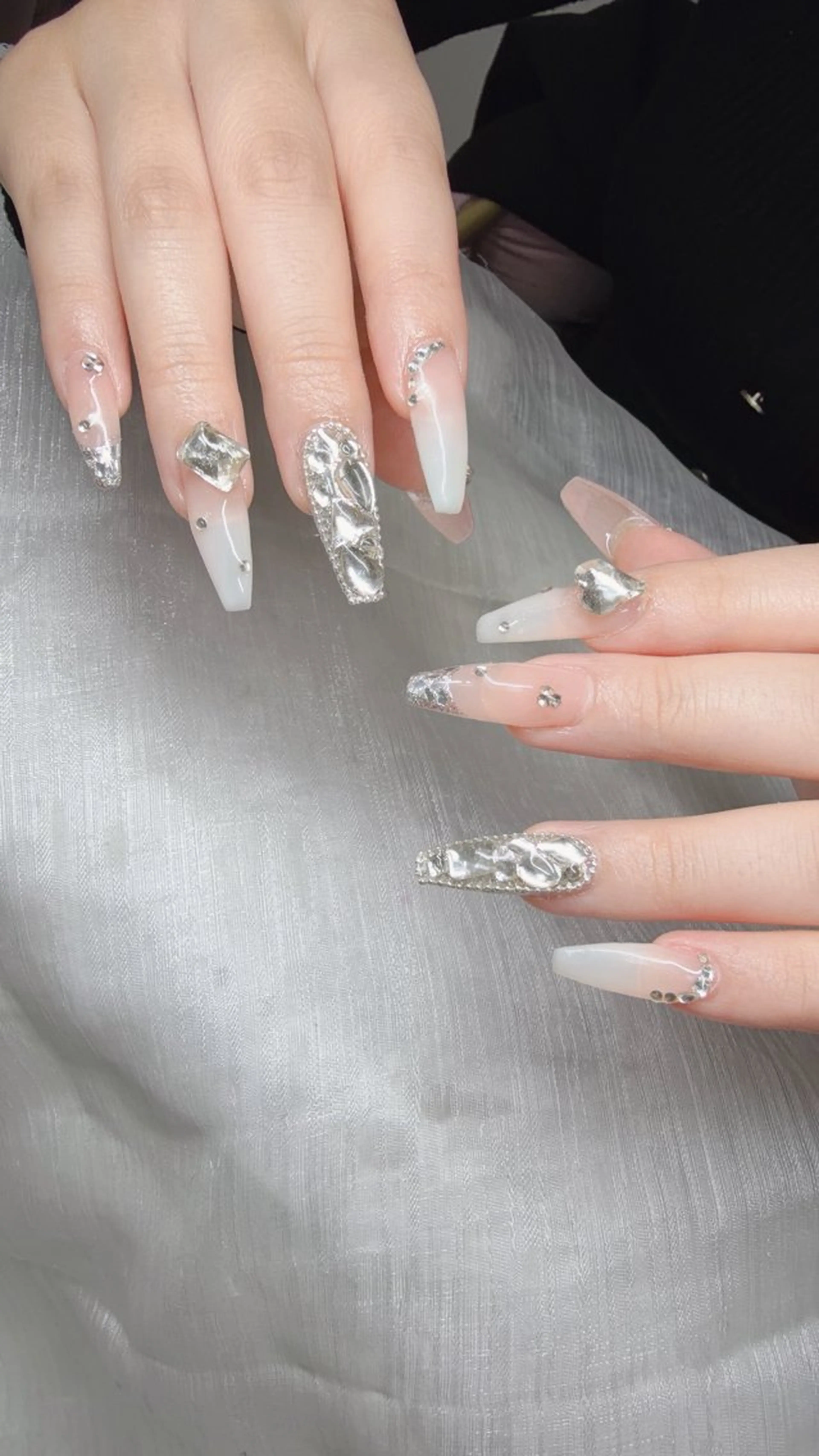 ネイル ハンドネイル Lee Nailsのネイルデザイン