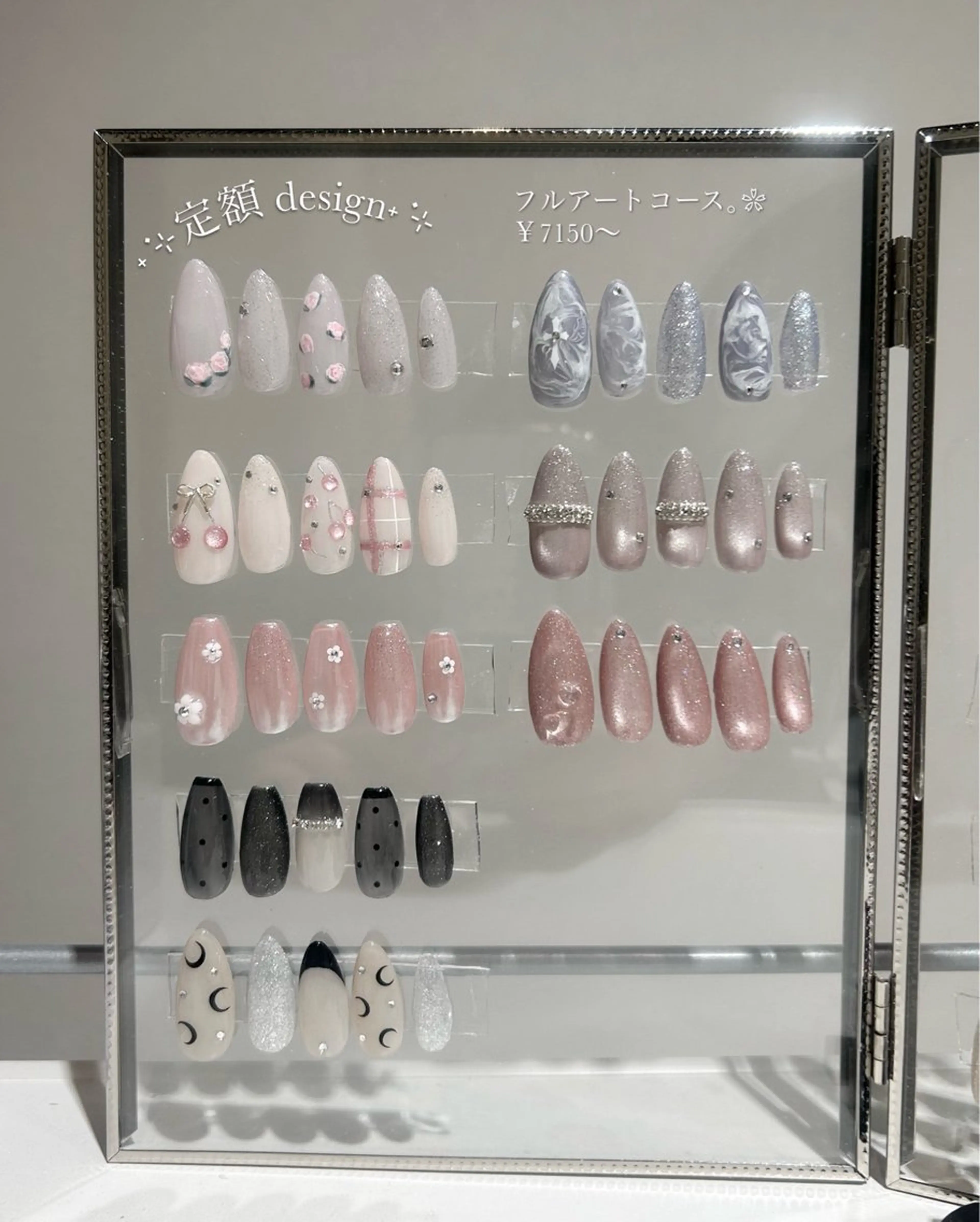 ネイル アートネイル ハンドネイル ami 𝜗𝜚˚⋆のネイルデザイン