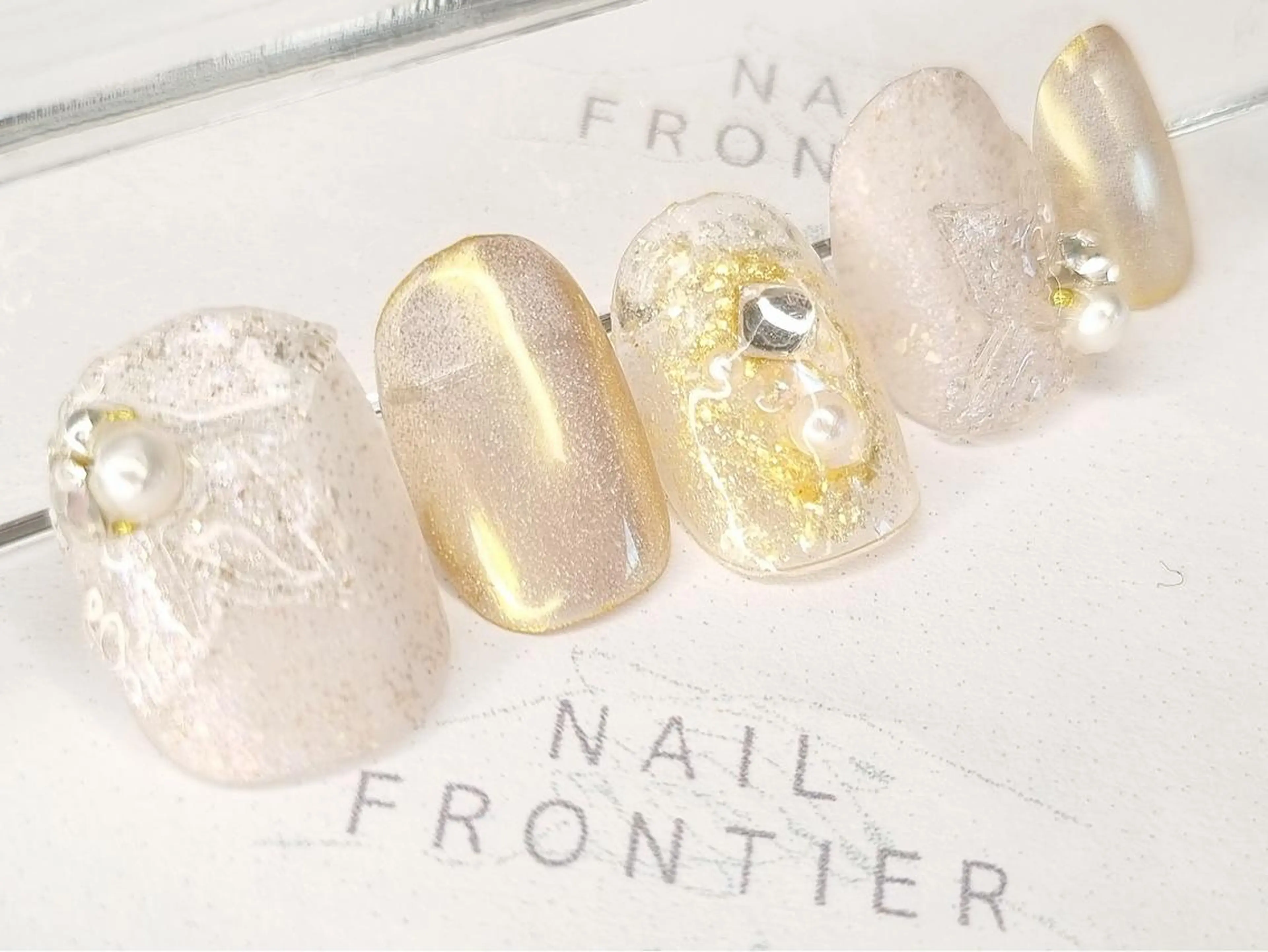 ネイル フラワーネイル ジェルネイル パラジェル 吉祥寺🌟 ネイルフロンティアのネイルデザイン