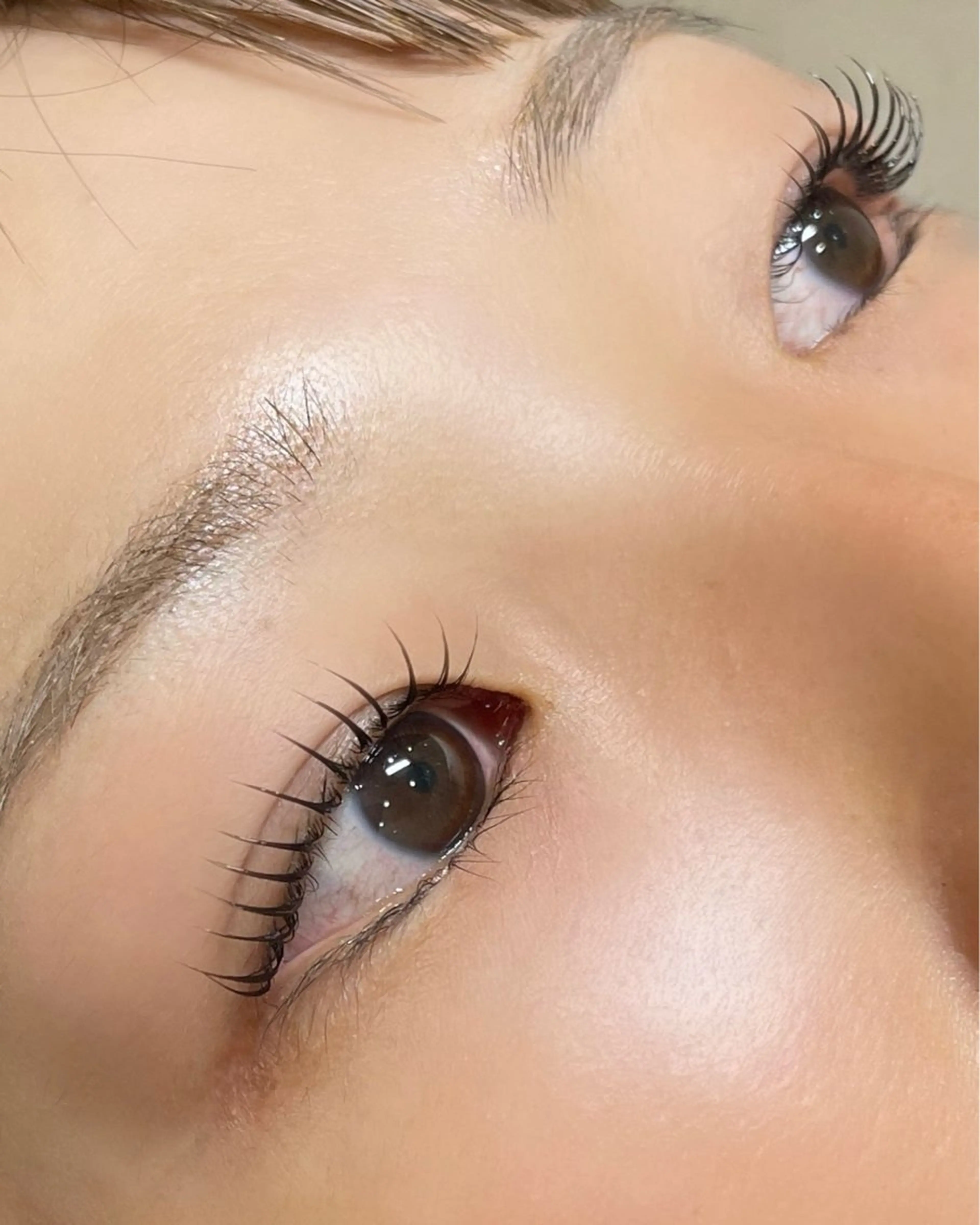 マツエク・マツパ 束感まつ毛 一重×まつ毛パーマ マツパ 佐藤 結摩の眉毛・アイブロウイメージ