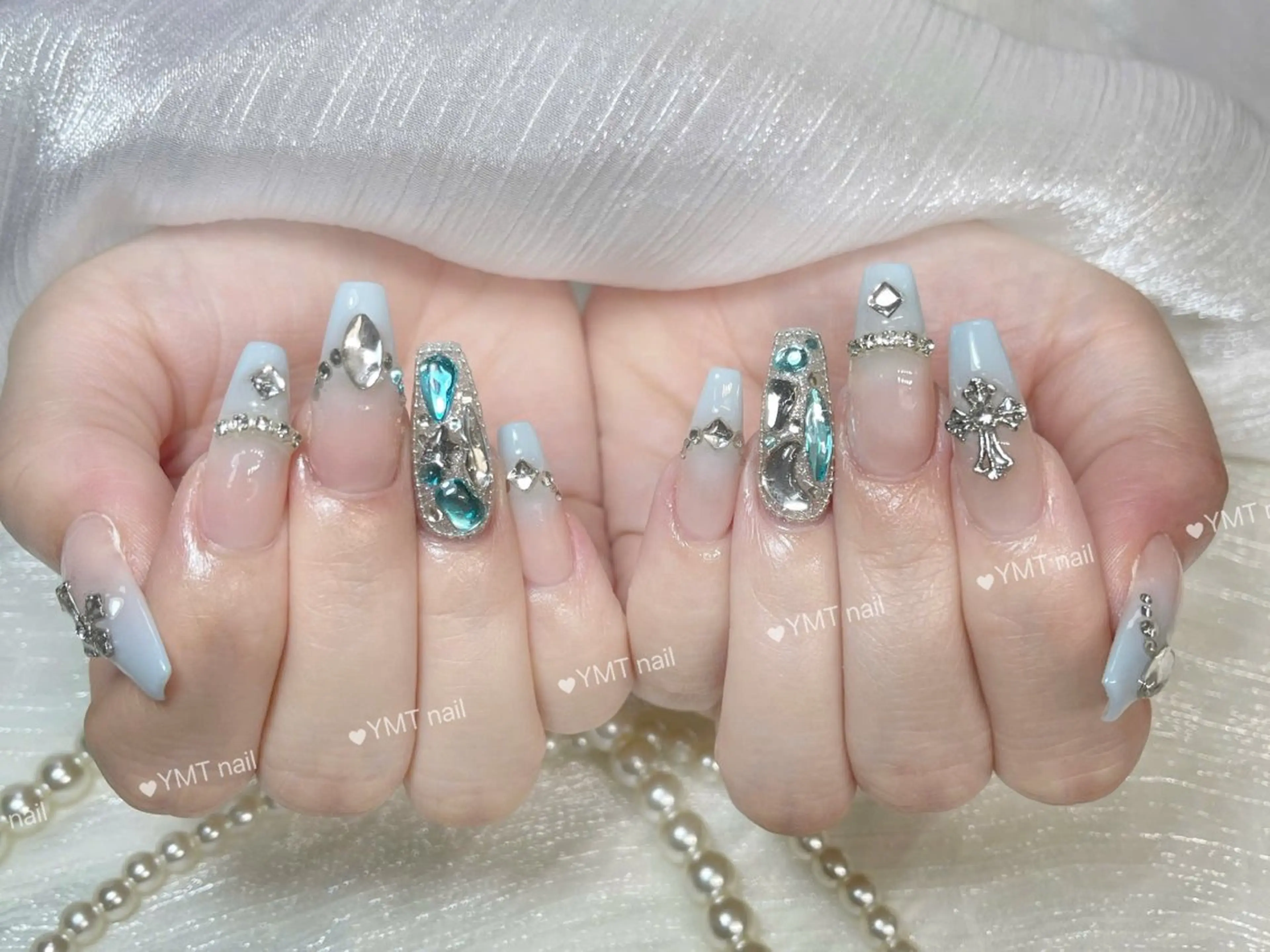 ネイル 長さ出し フットネイル ジェルネイル 韓国ネイル マグネットネイル ハンドネイル YMT NailStudioのネイルデザイン