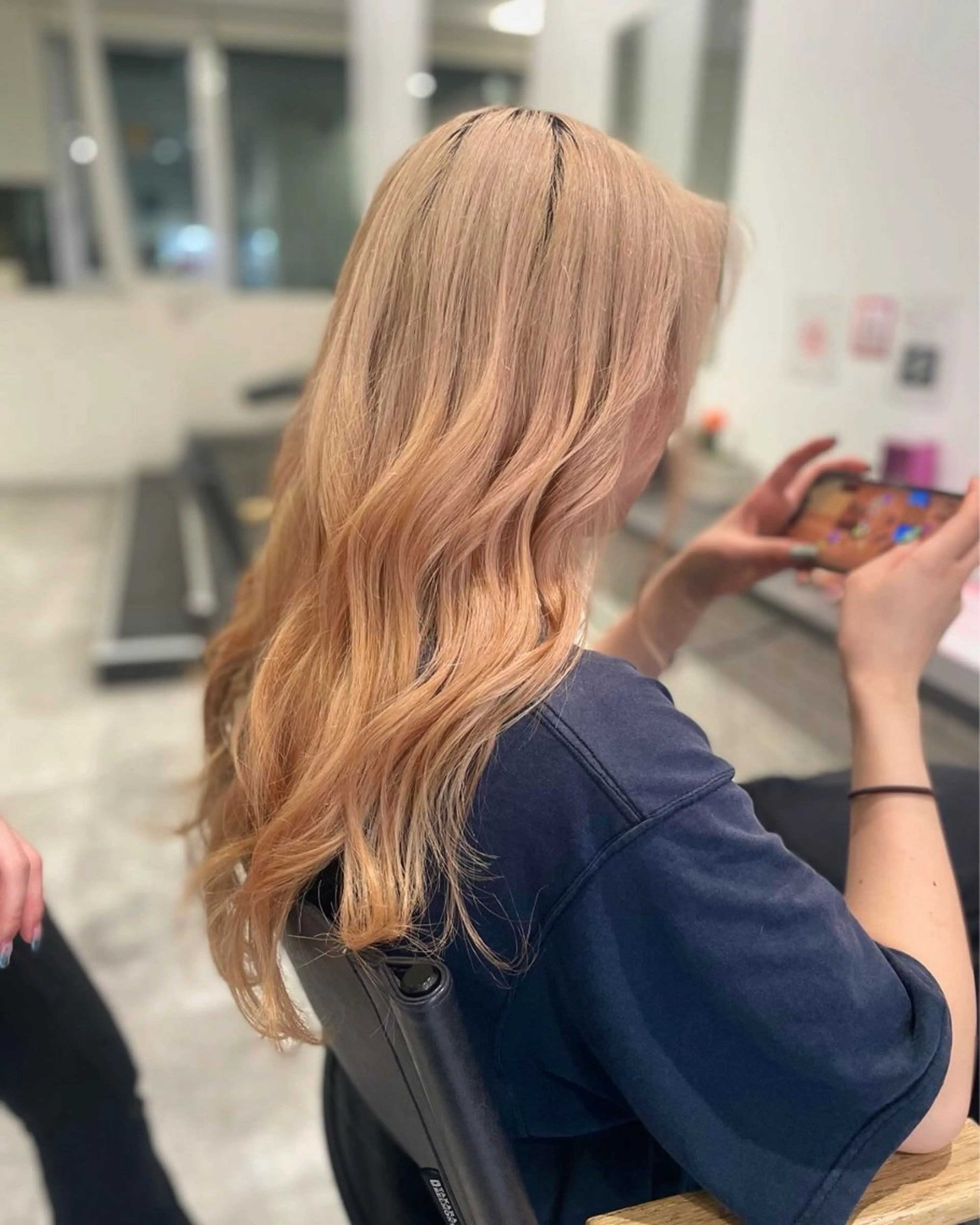 ロング カラー GaKu/ハイトーン /ブリーチ/レイヤーのヘアスタイル