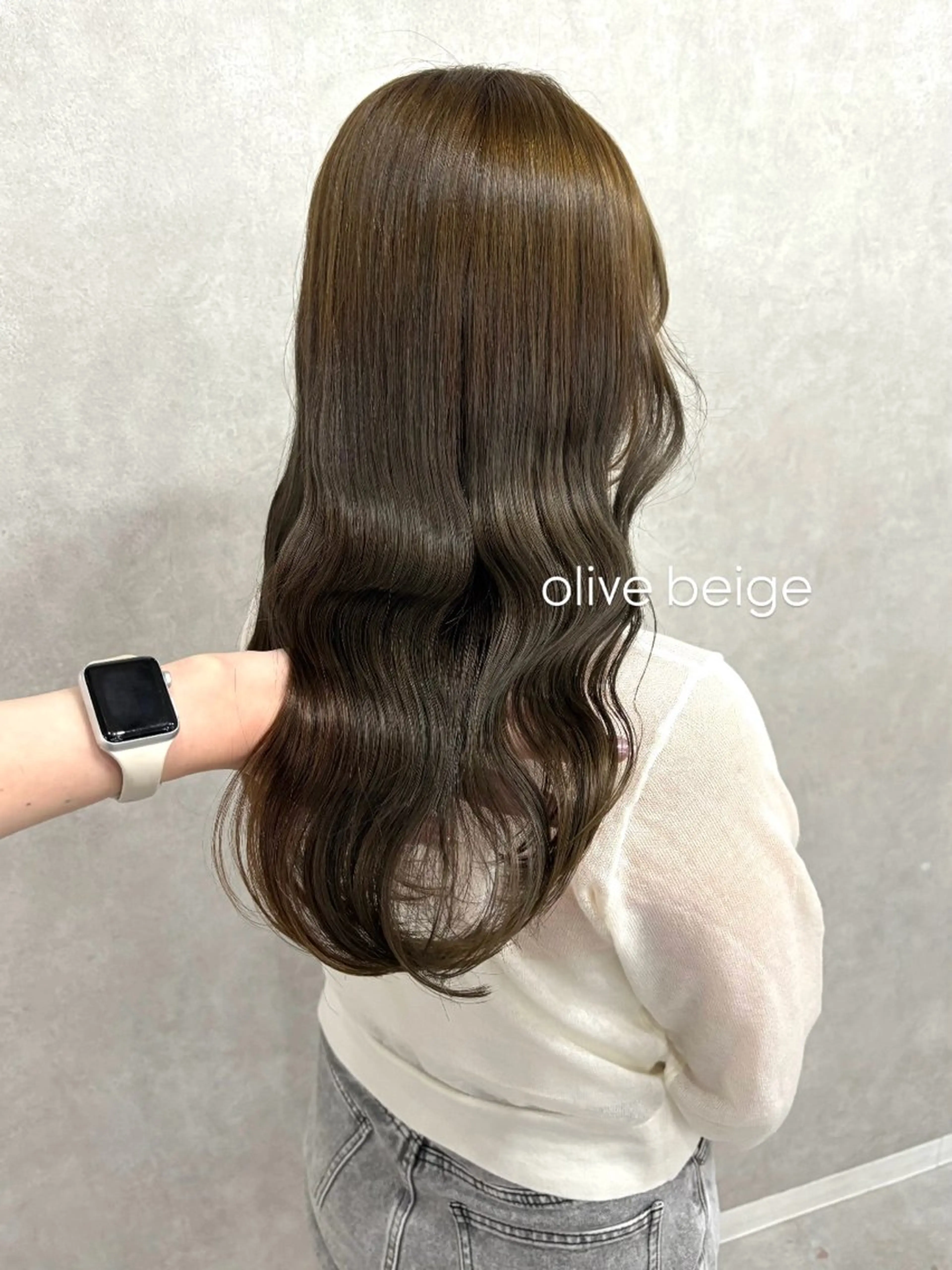 ロング カラー ベージュカラー オリーブベージュ カット ヘアカラー 盛れる顔まわり✨🎀 モテカラー別所好葉のヘアスタイル