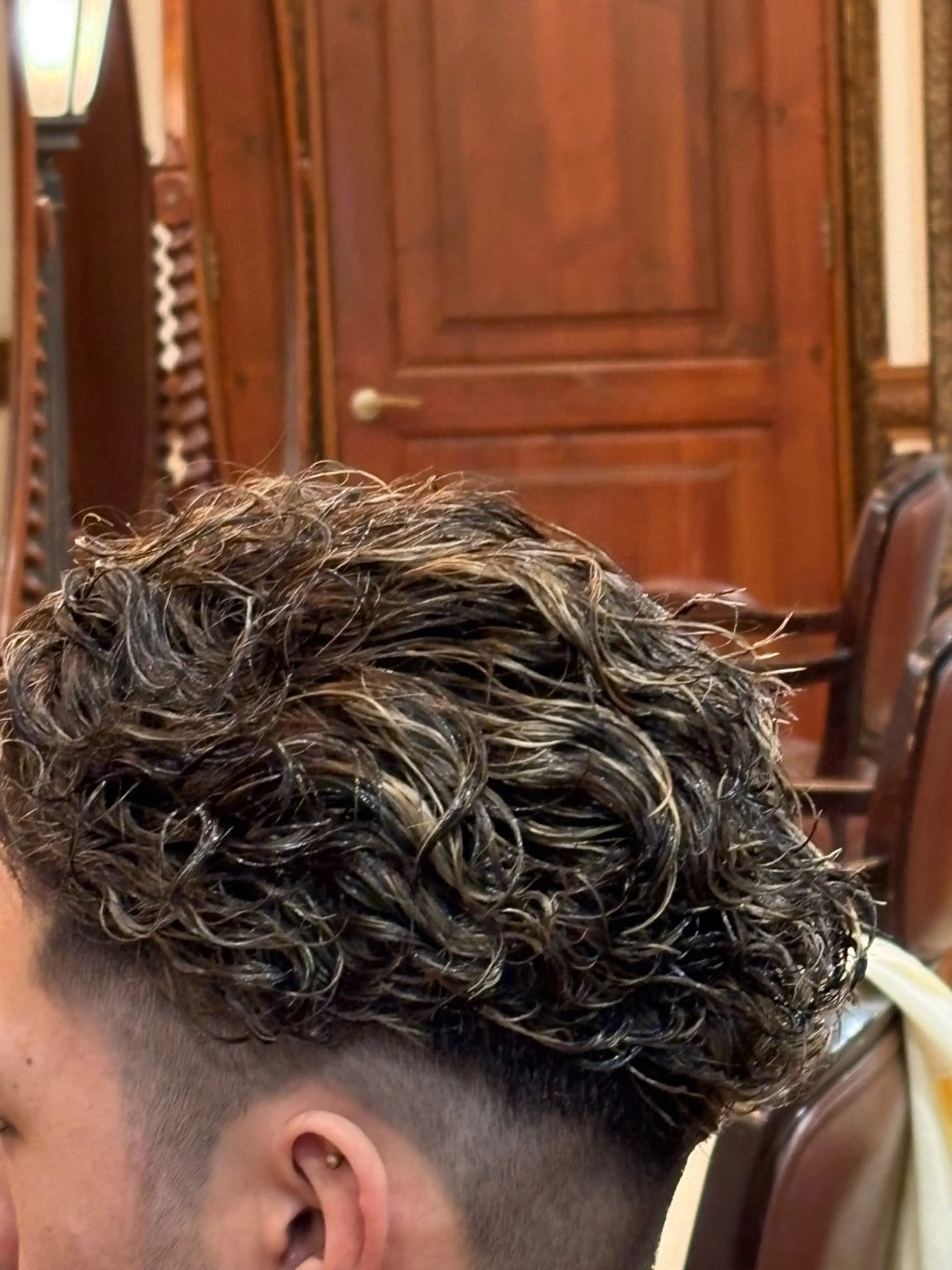 ショート カラー パーマ メンズ メンズハイライト メンズパーマ ハイライトカラー ハイライト おしゃれ泥棒 石原メンズ特化美容師のヘアスタイル