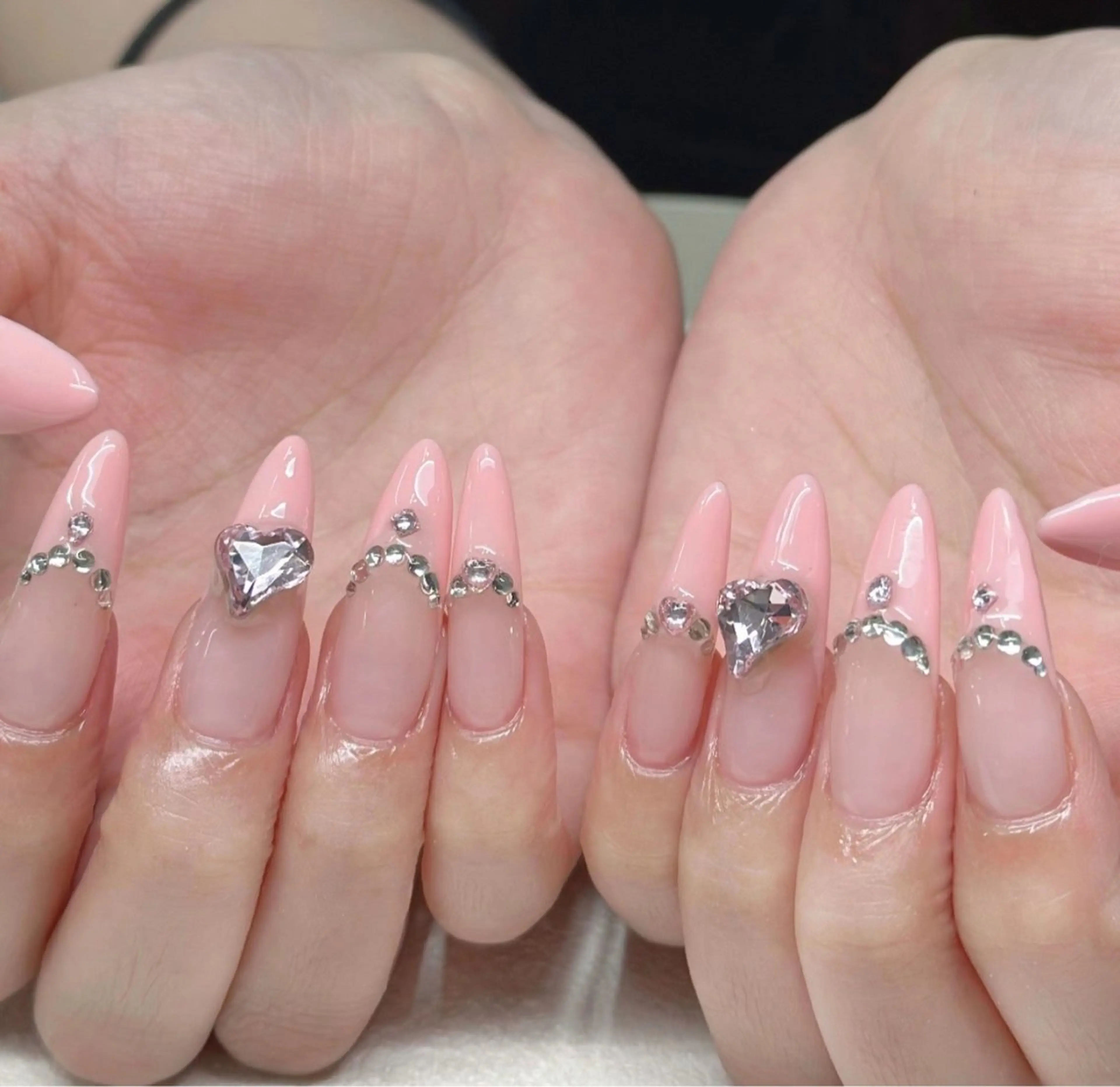 ネイル チークネイル フレンチネイル グラデーション 韓国ネイル マグネットネイル ハンドネイル Heng688 へンのネイルデザイン