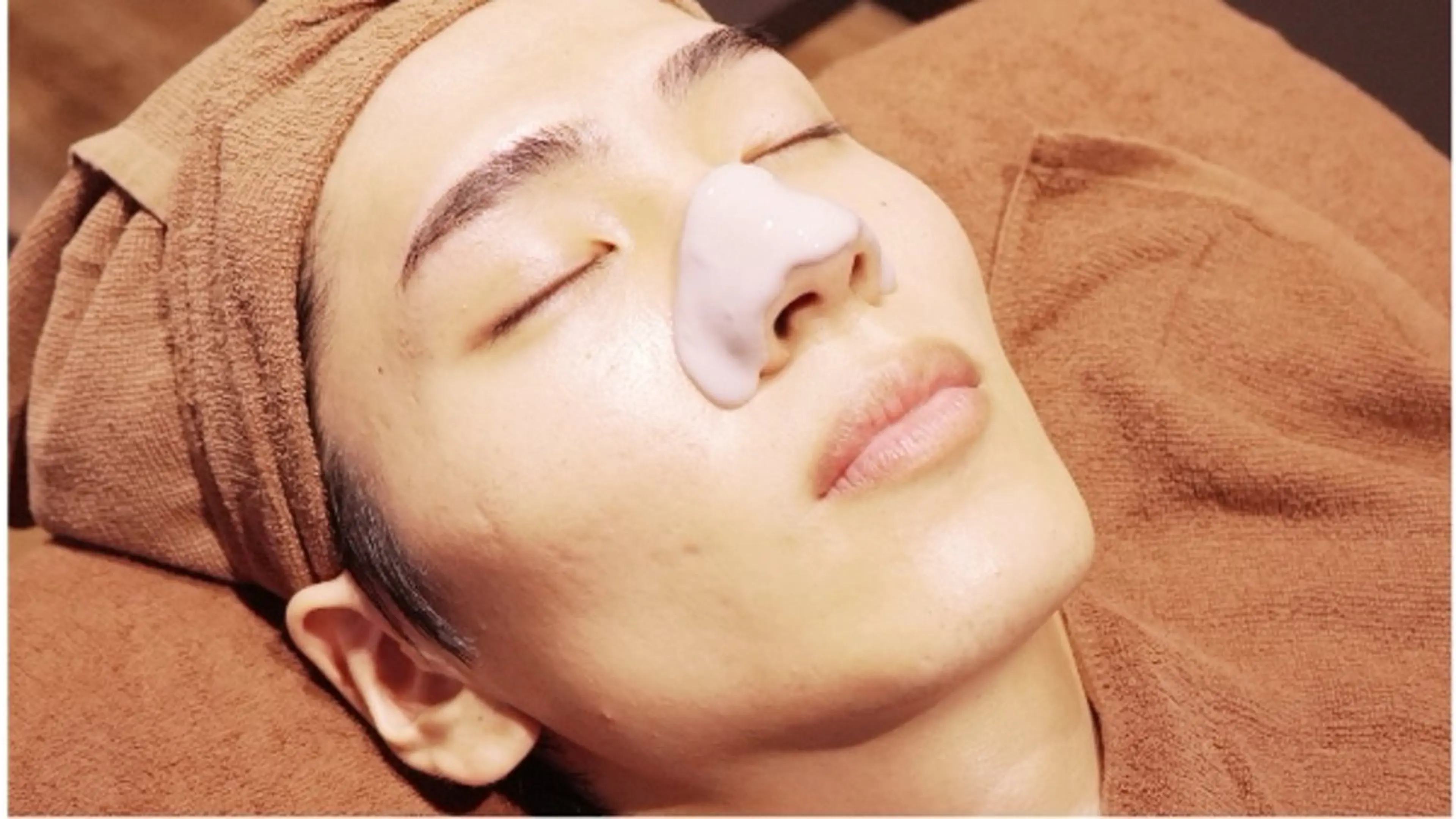 メンズ アイブロウ プラスエイト横浜西口店所属・無料メンズアイブロウ モデル募集🍀AMIの眉毛・アイブロウイメージ