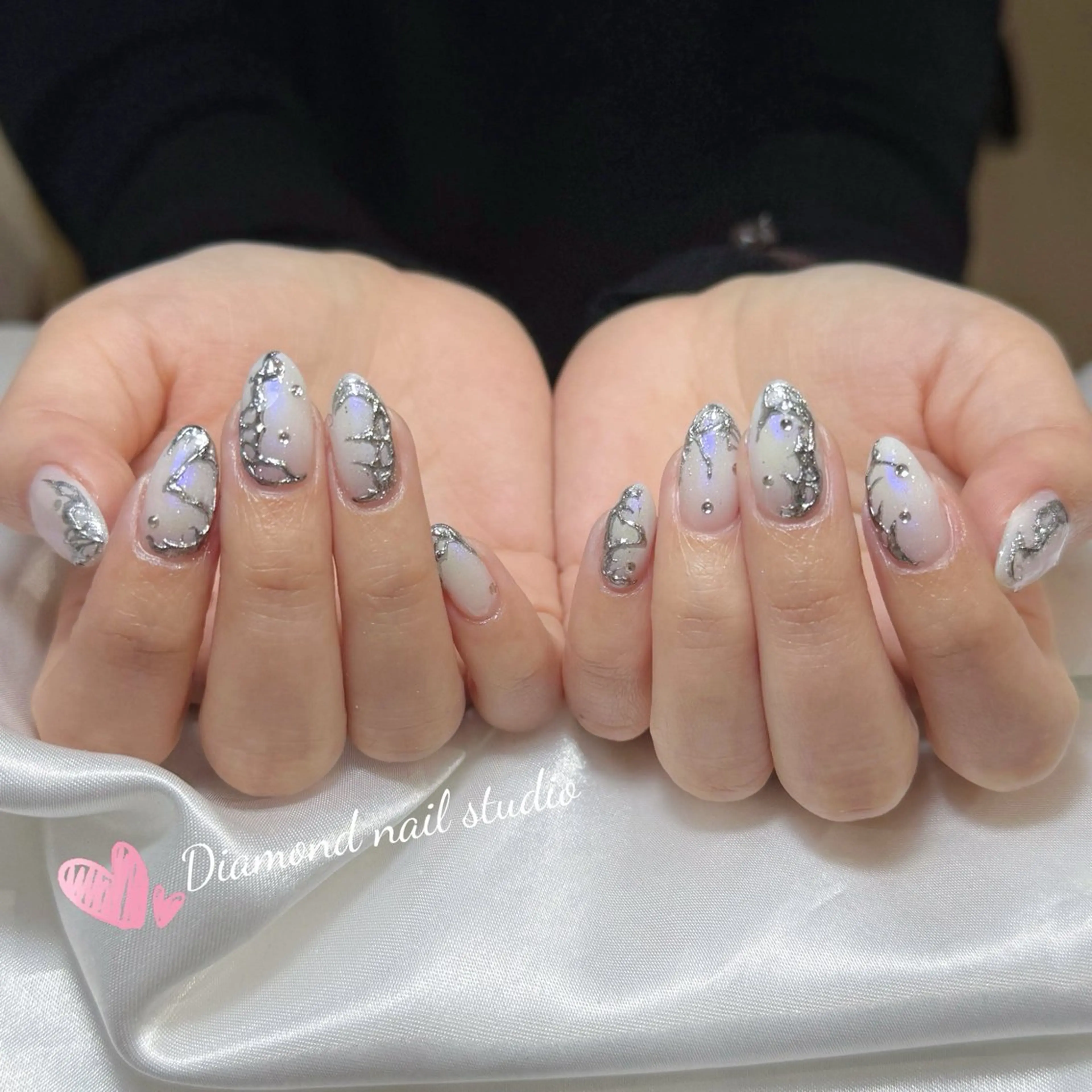 ネイル アートネイル オーロラネイル ガーリー キラキラネイル マグネットネイル Diamond Kokona🩷のネイルデザイン