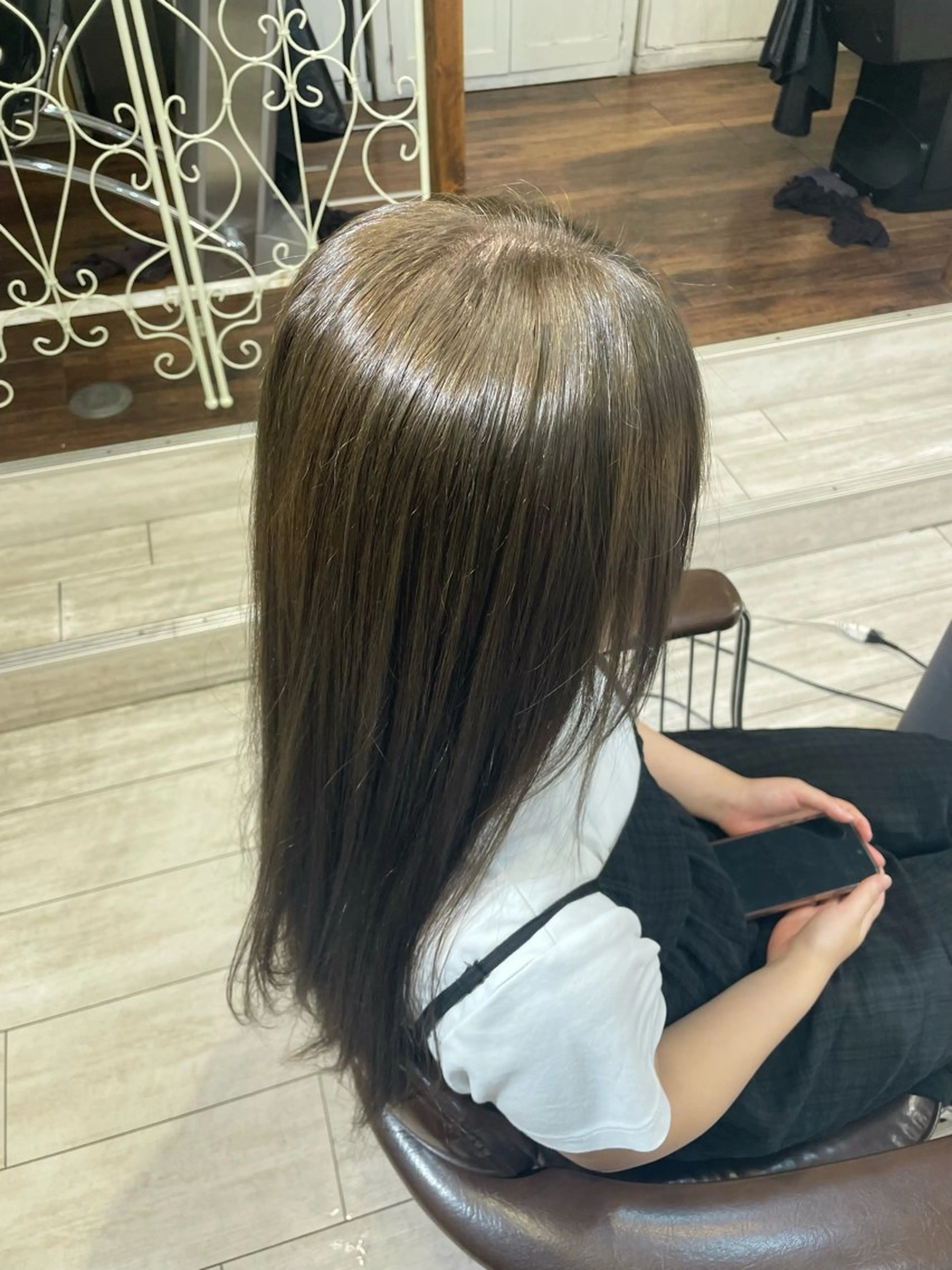 ロング ヘアカラー 綱川 琉生のヘアスタイル