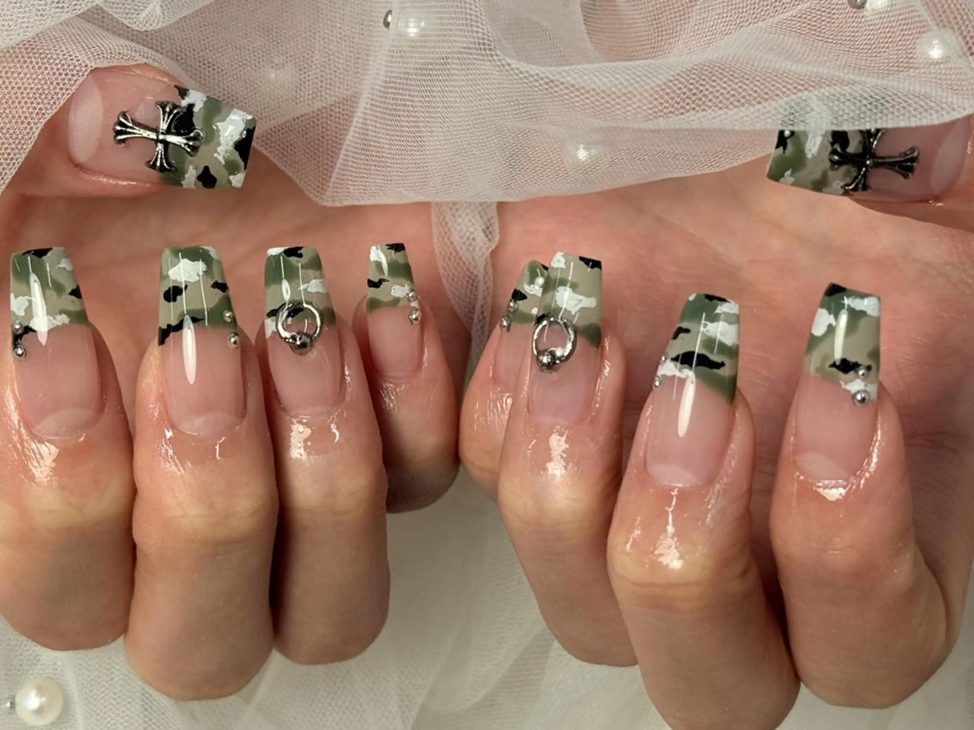 ネイル 大津 梨奈のネイルデザイン