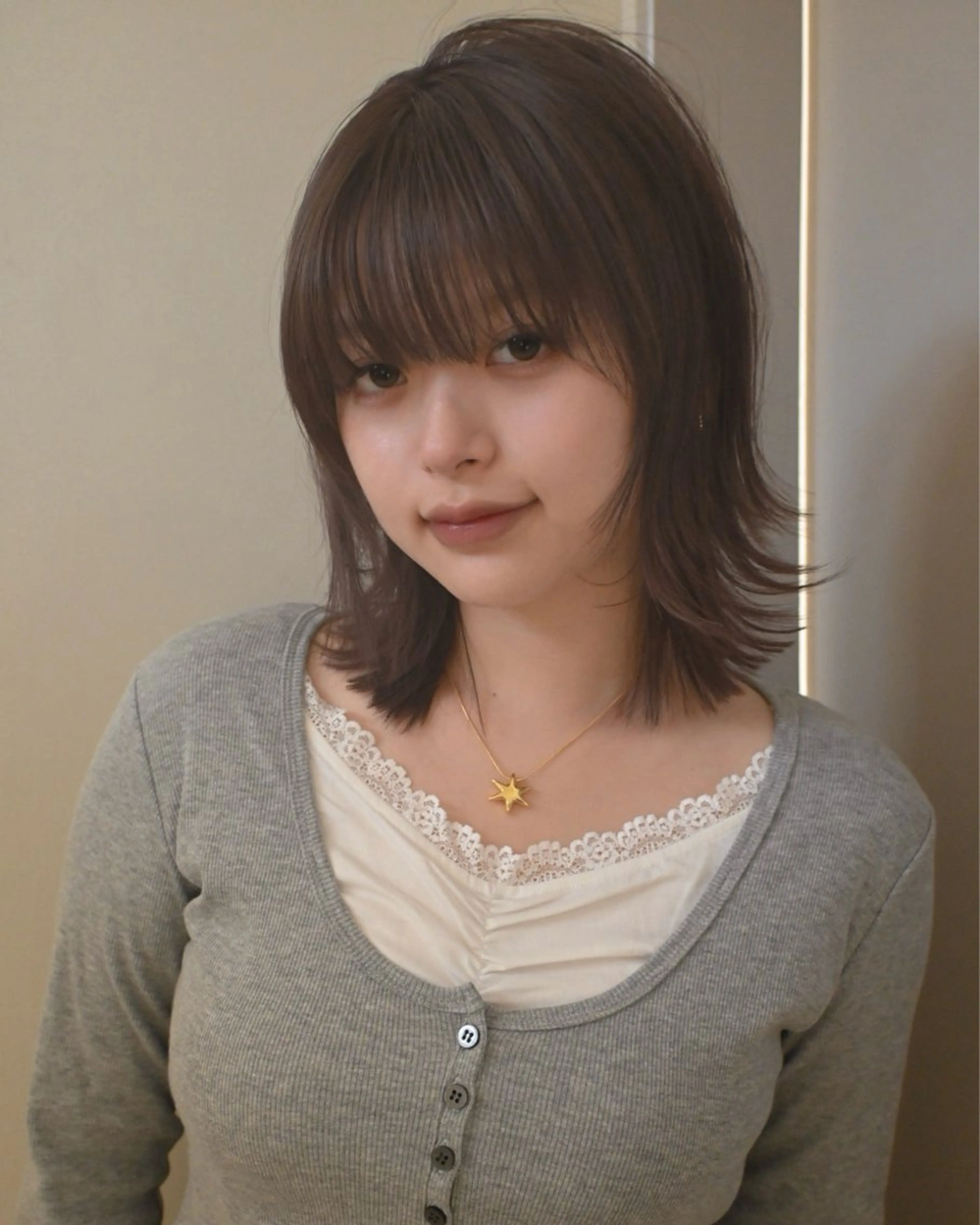 ミディアム カラー ヘアカラー トリートメント aya / カットカラーのヘアスタイル