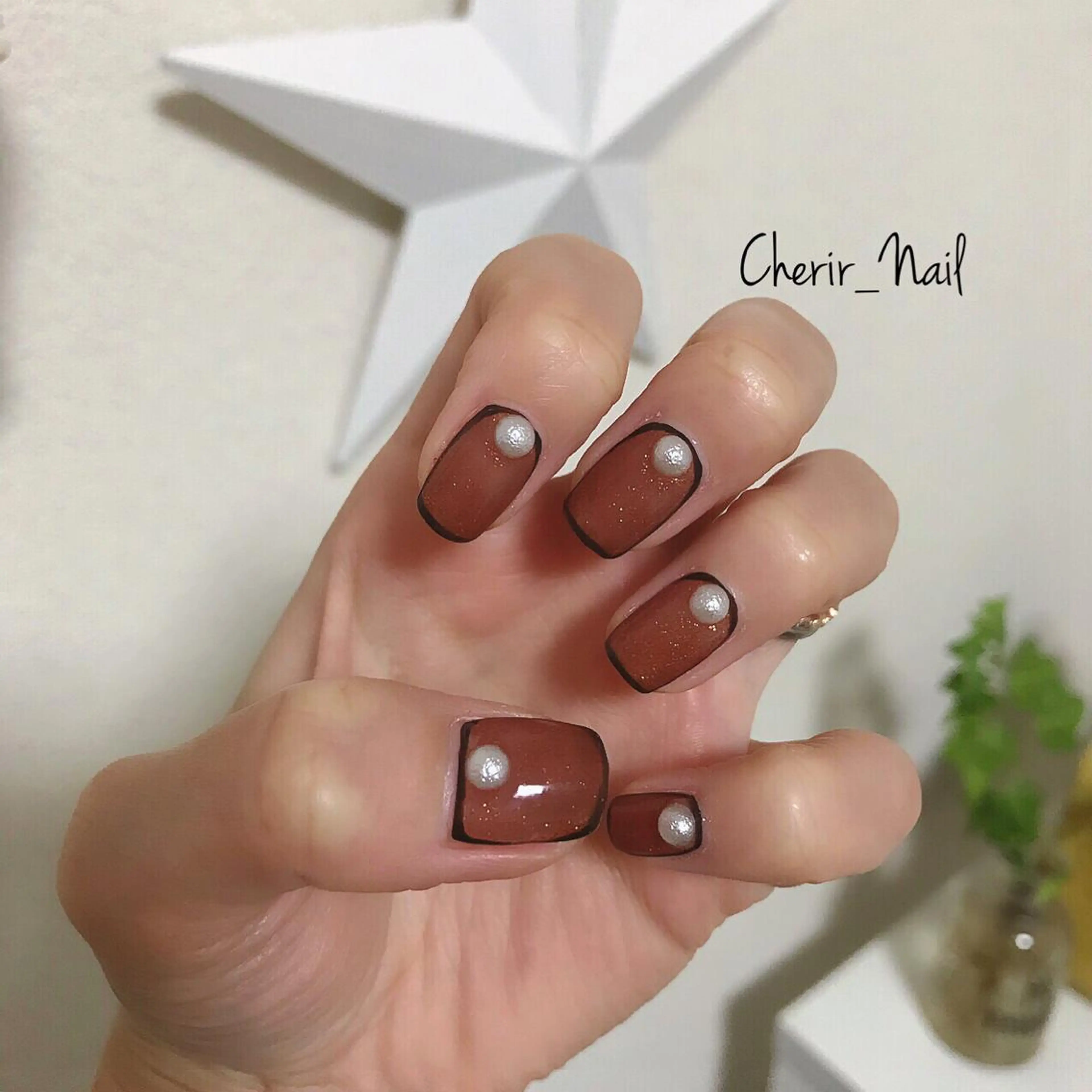 ネイル アートネイル ブラウン ラメ(グリッター) ニュアンスネイル ワンカラーネイル Cherirnail kaoriのネイルデザイン