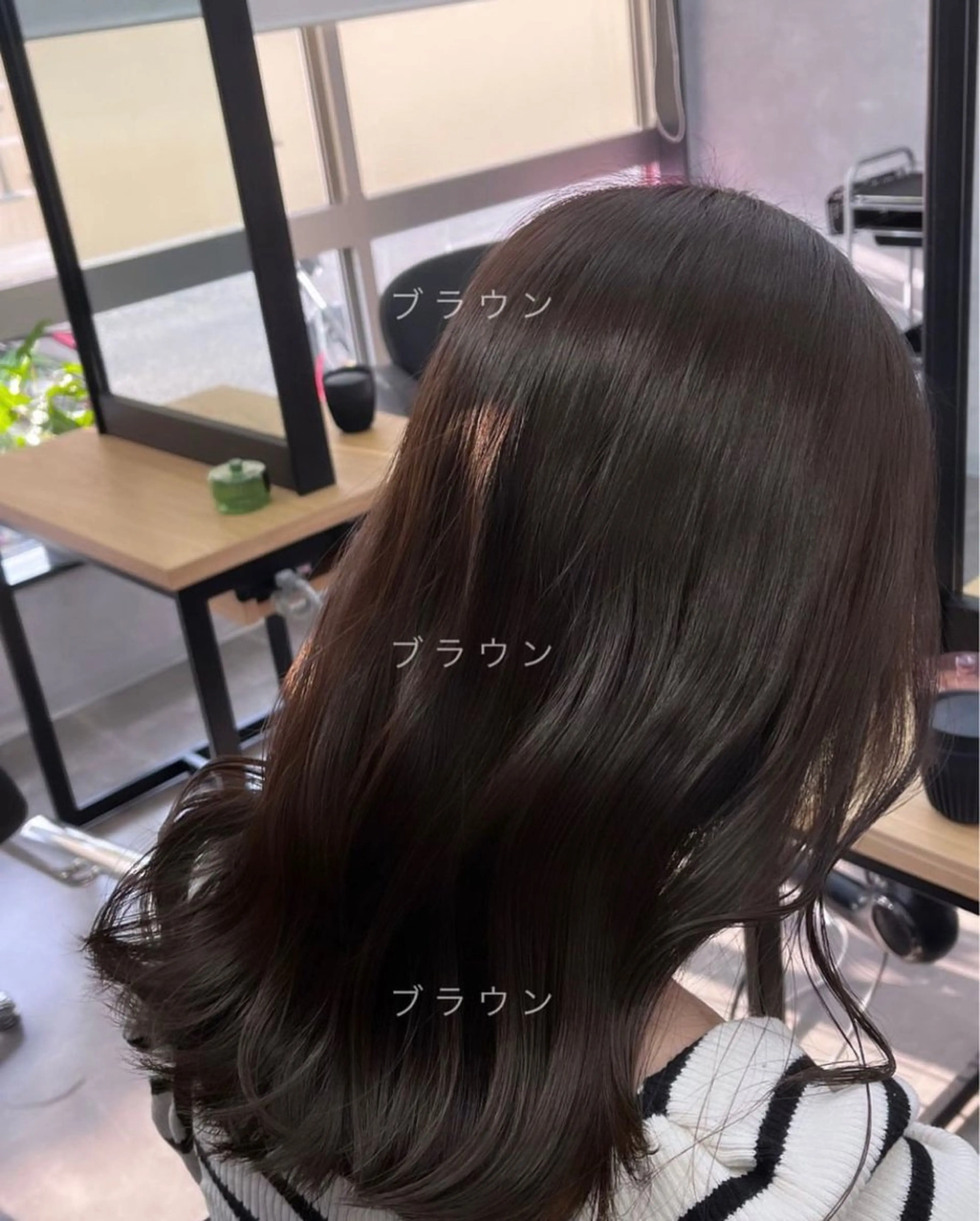 セミロング カラー ブラウンカラー ナチュラルブラウン カット ヘアカラー 熊谷 有紗のヘアスタイル