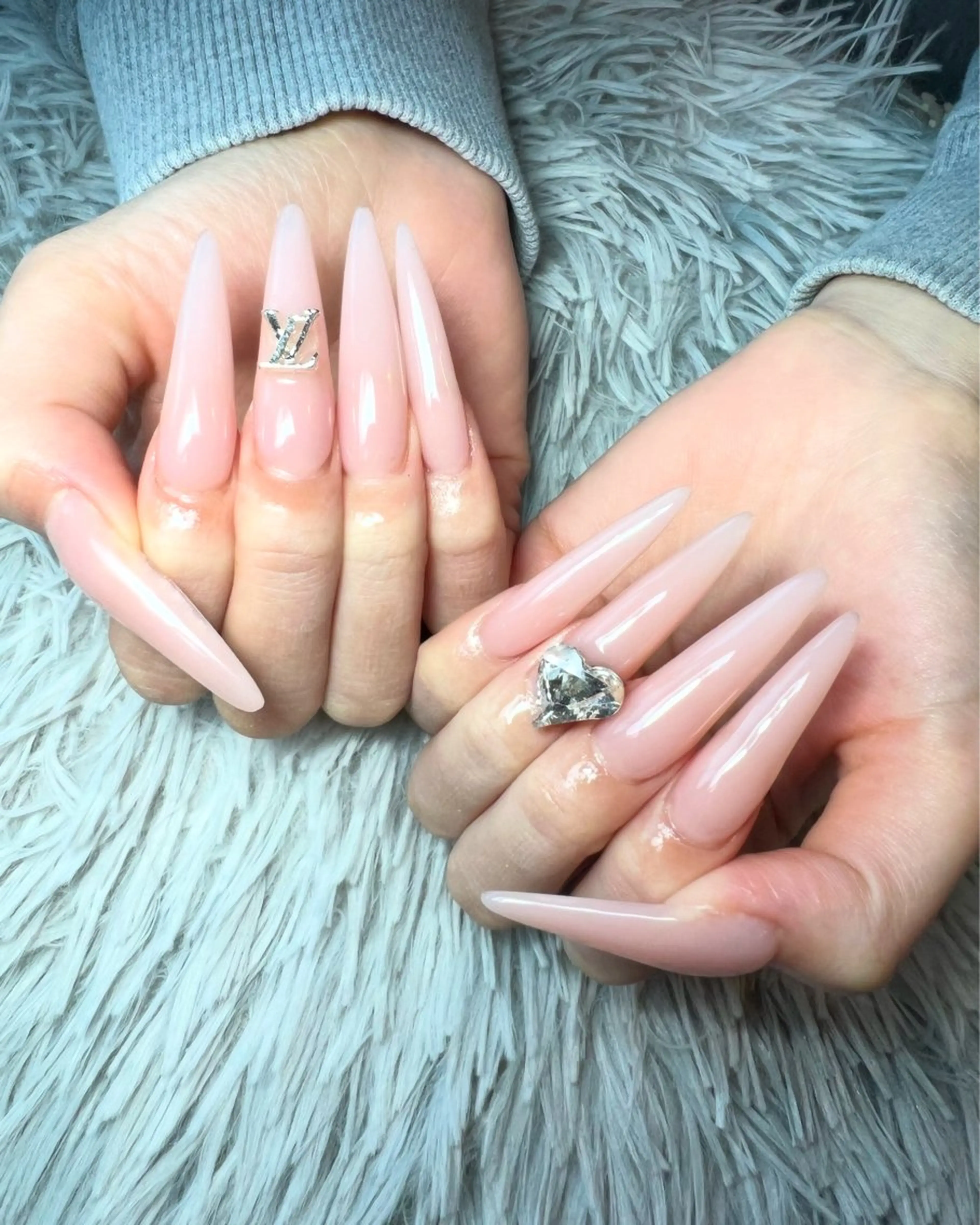 ネイル スカルプネイル ハンドネイル シェヌネイル JURAのネイルデザイン