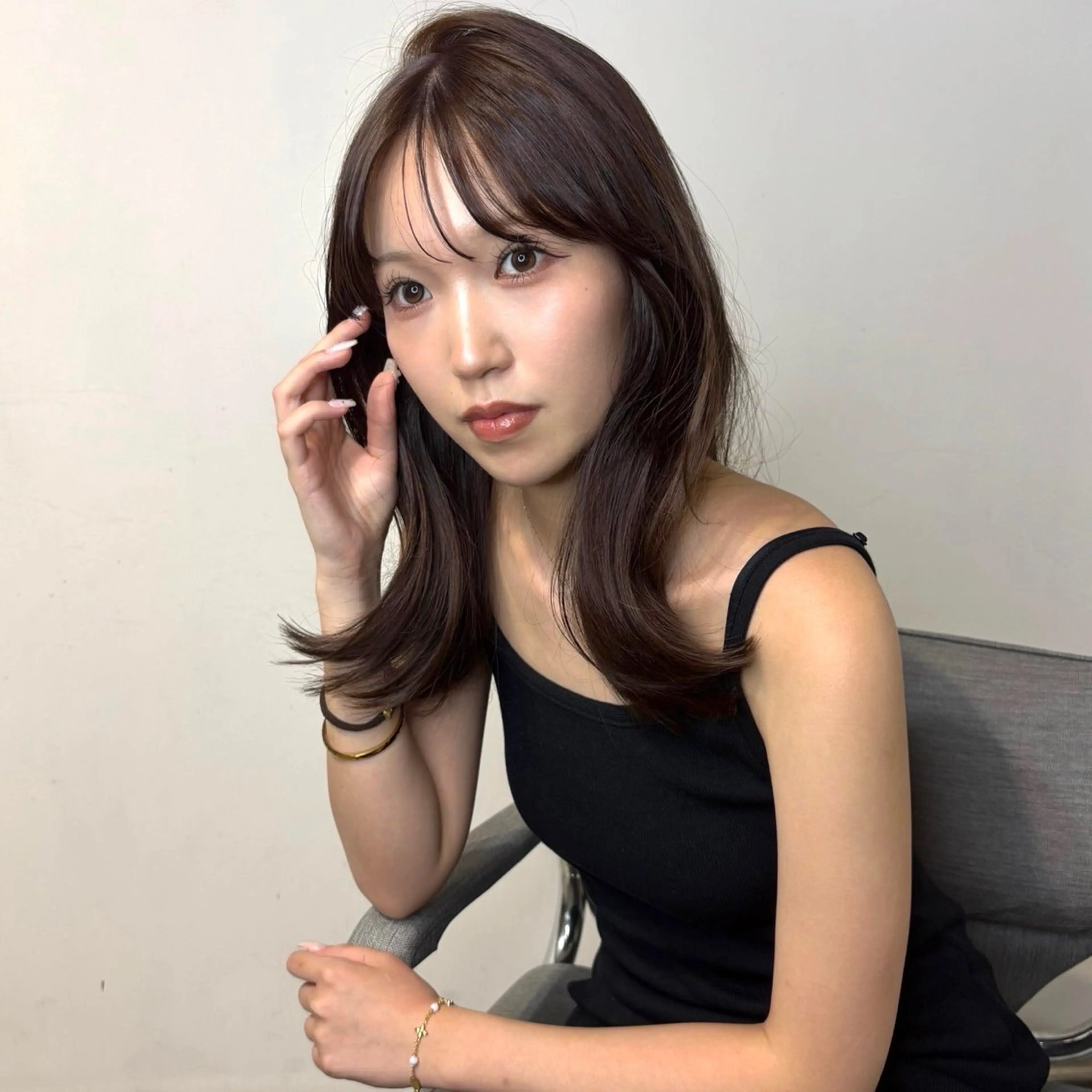 セミロング カラー ヘアカラー 暗髪／艶髪／渋谷/ モモカ🎀のヘアスタイル