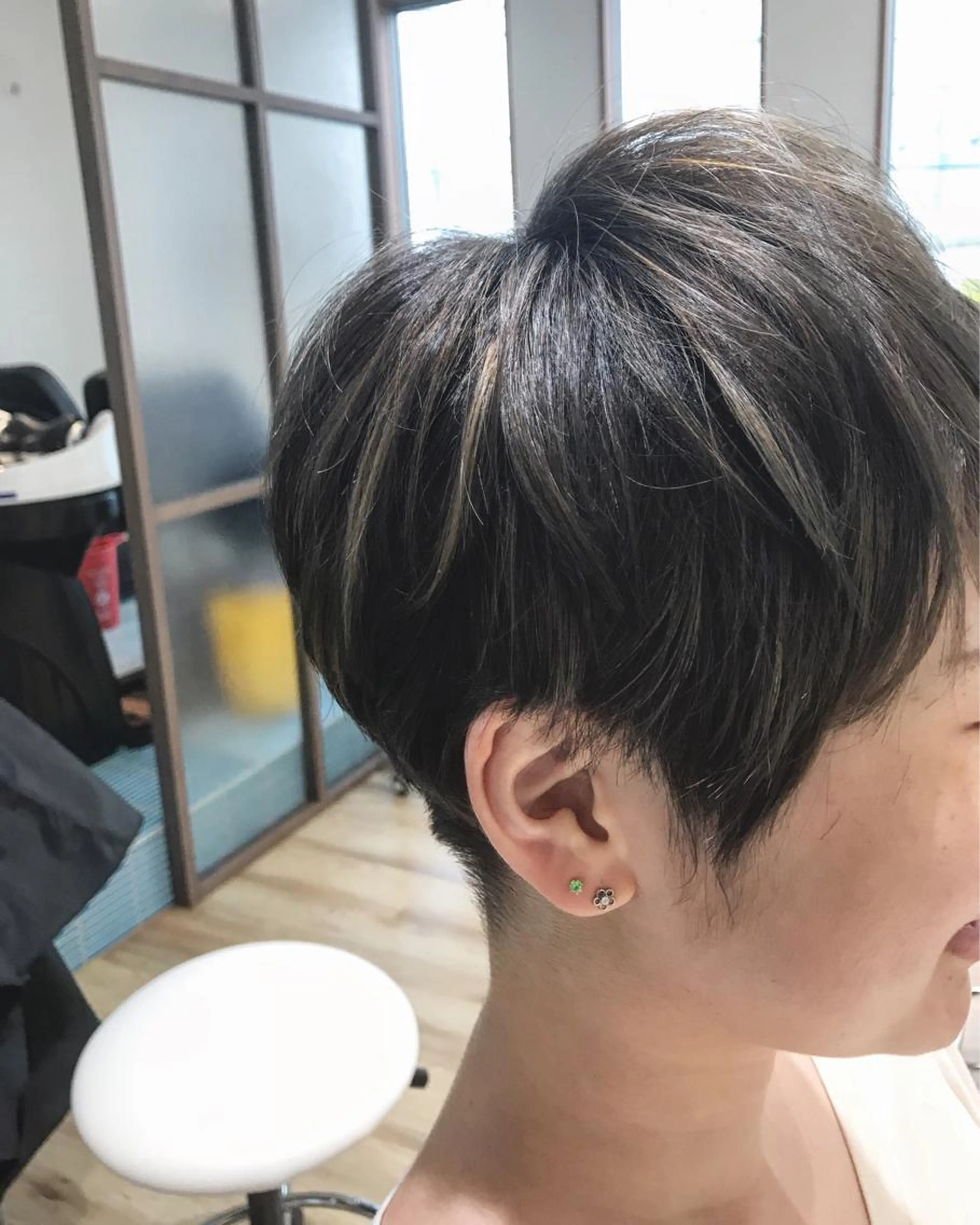 ⚡️ダメージ90%オフ ブリーチクッキリハイライト入り⚡️絶対かわいい目立ち度MAXヘアカラー⚡️⚡️⚡️の写真