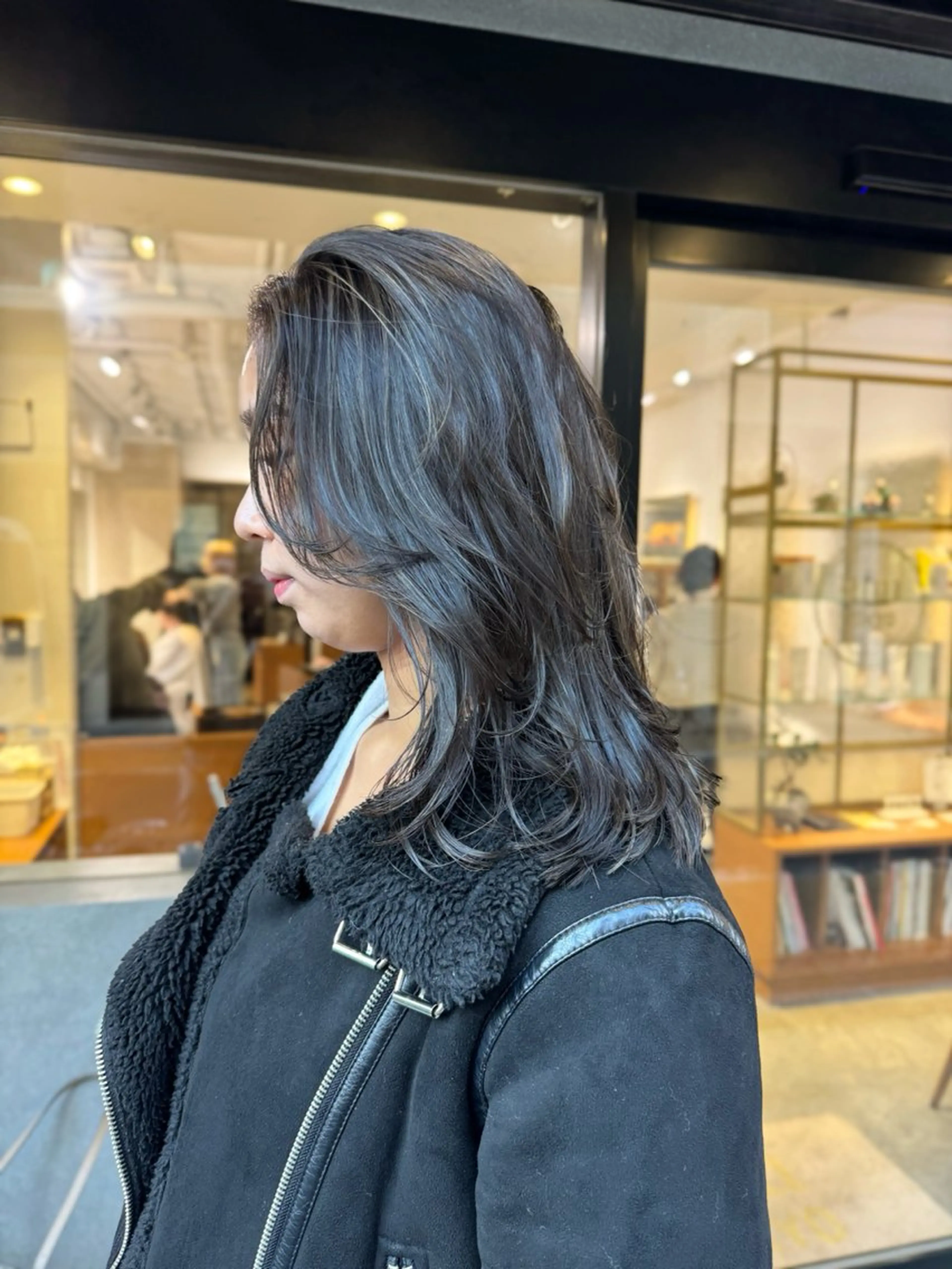 ミディアム カラー ハイライトカラー ハイライト レイヤーカット ナガミネアリサ/ 学芸大学/海外ヘアのヘアスタイル