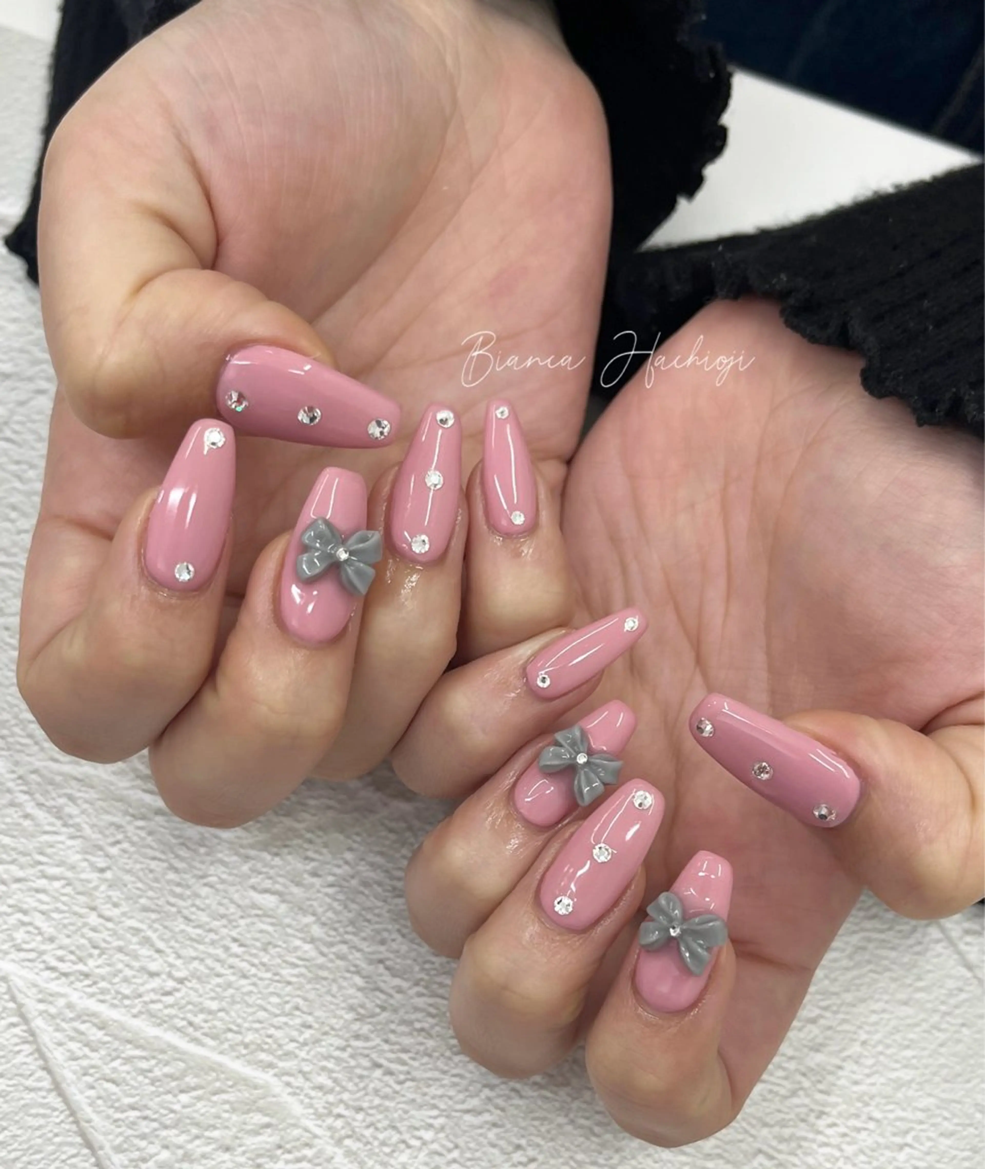 ネイル ハンドネイル Bianca🩶 SHIONOのネイルデザイン