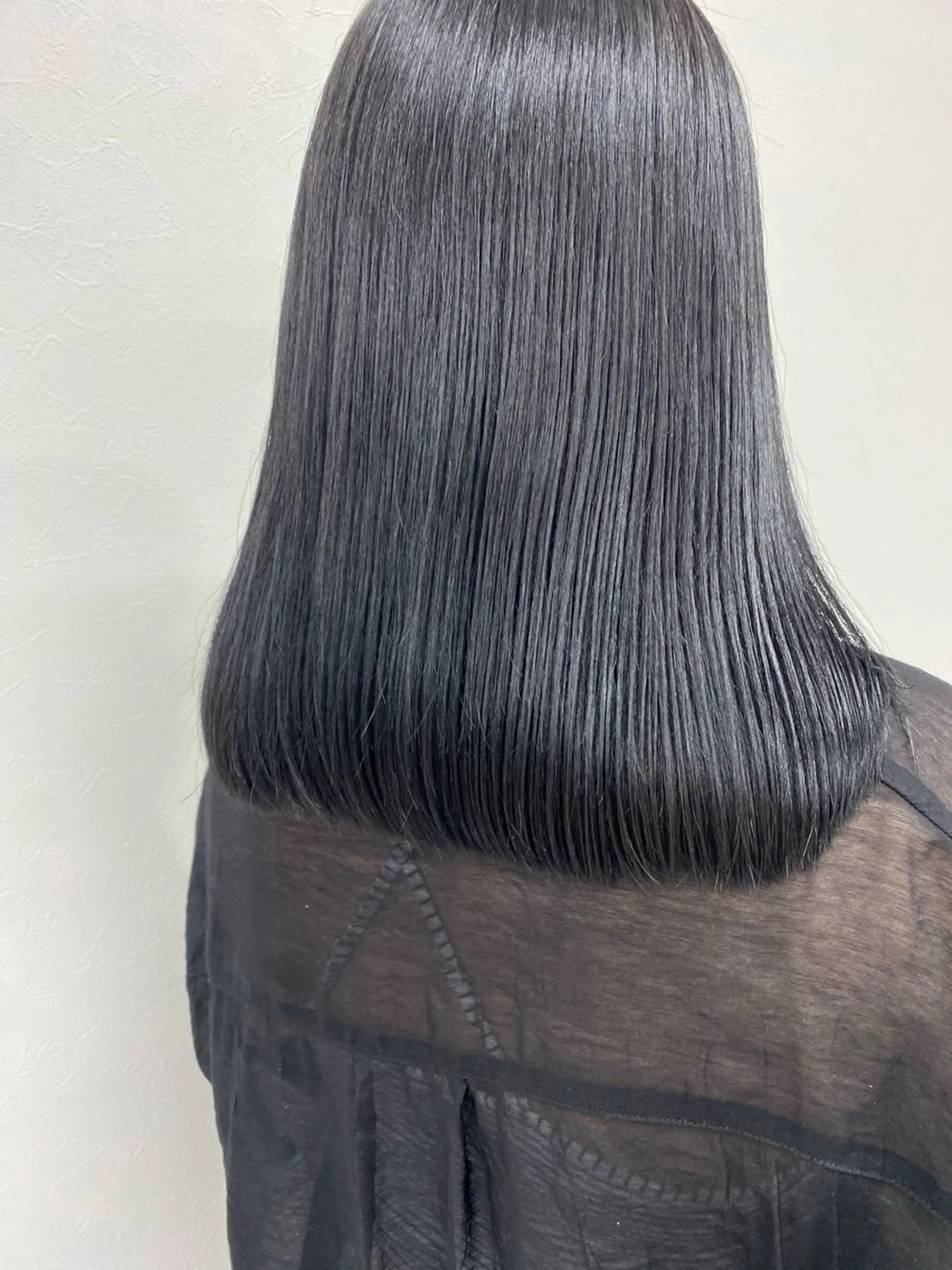 ミディアム カラー ブルーカラー ブルーラベンダー ラベンダーカラー 吉田 千洸のヘアスタイル