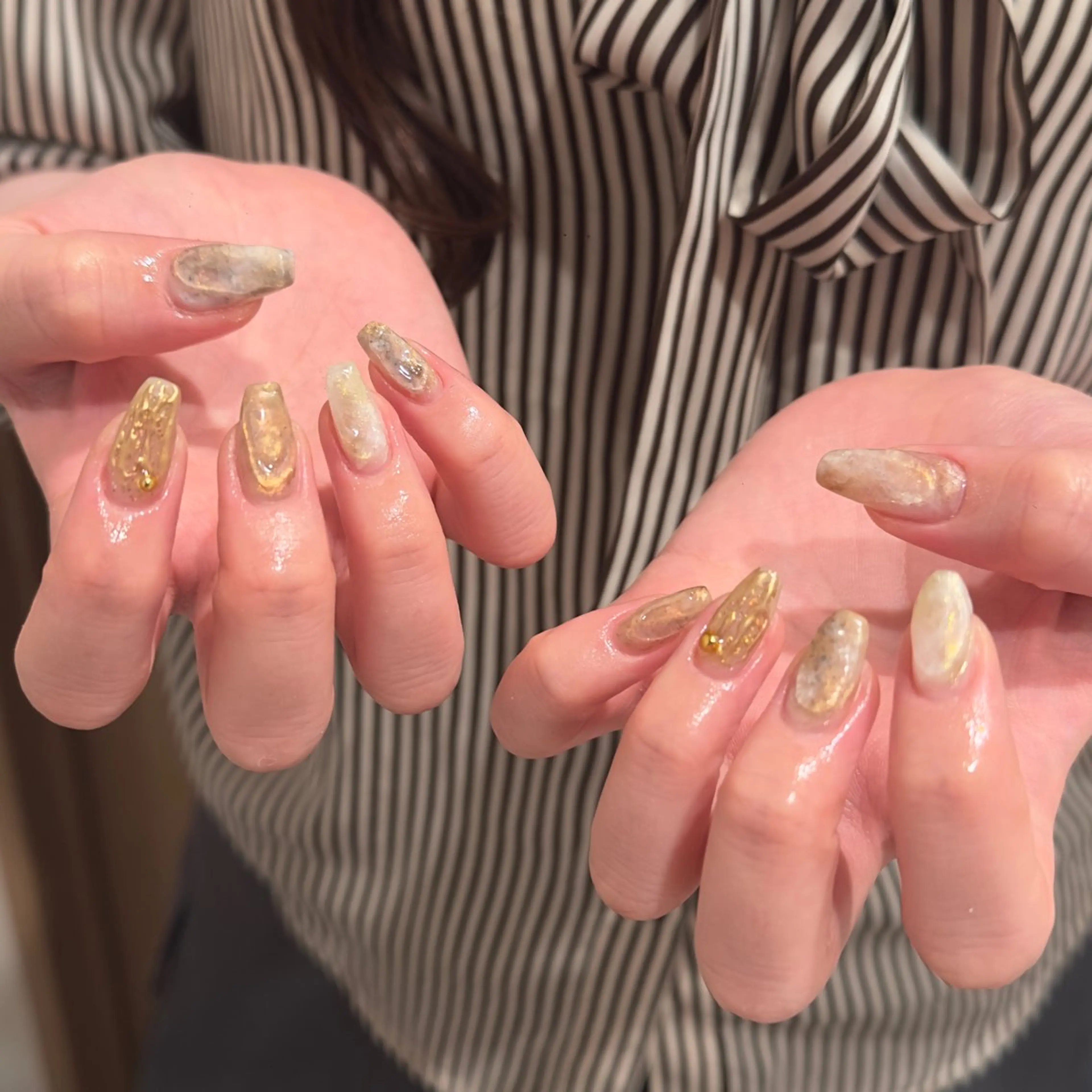 ネイル ハンドネイル 🎀 Hiyubi._.nail 🫧所属・🎀フェイ フェイ🫧💗のネイルデザイン