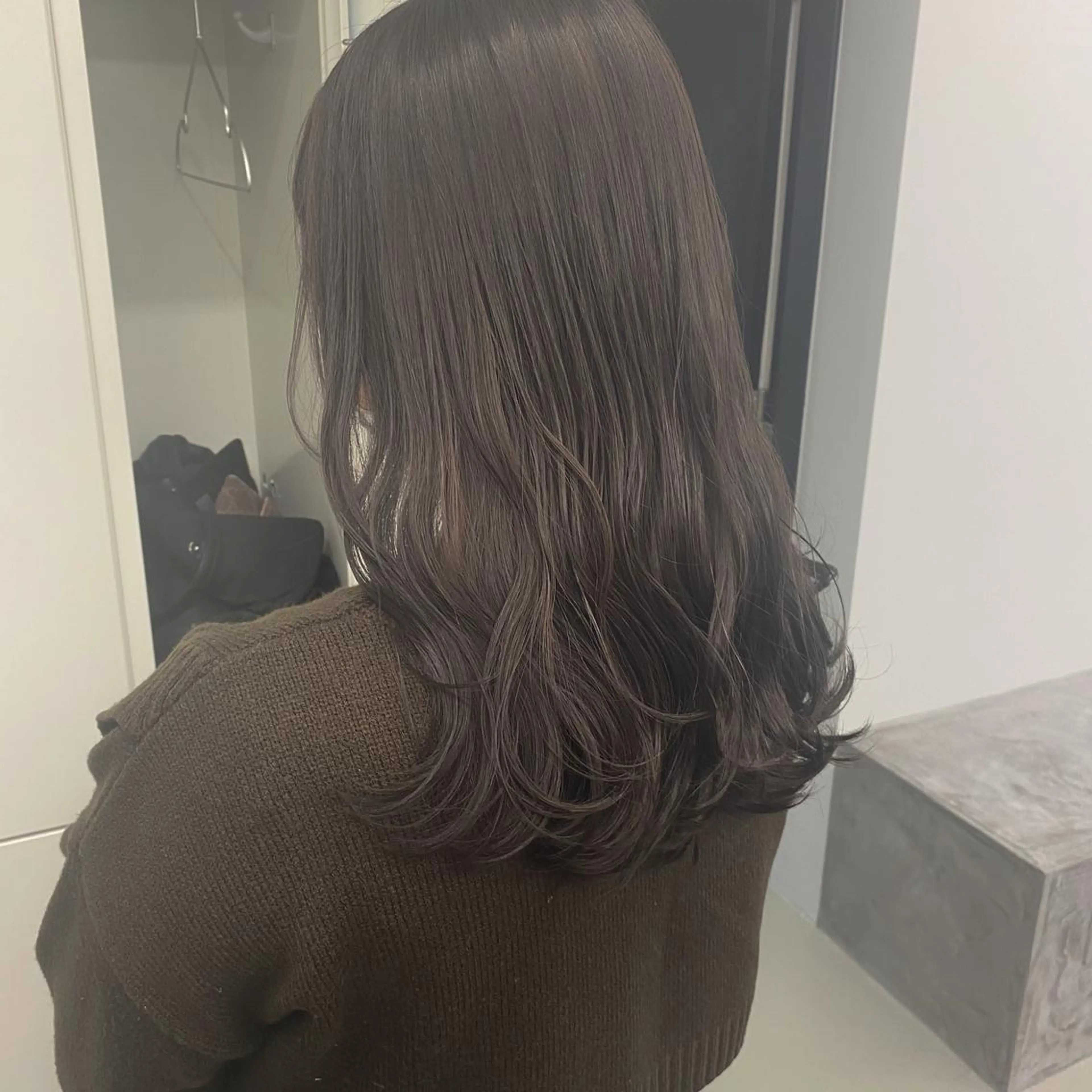 カラー ヘアカラー トリートメント HANA ROCCO3rdのヘアスタイル