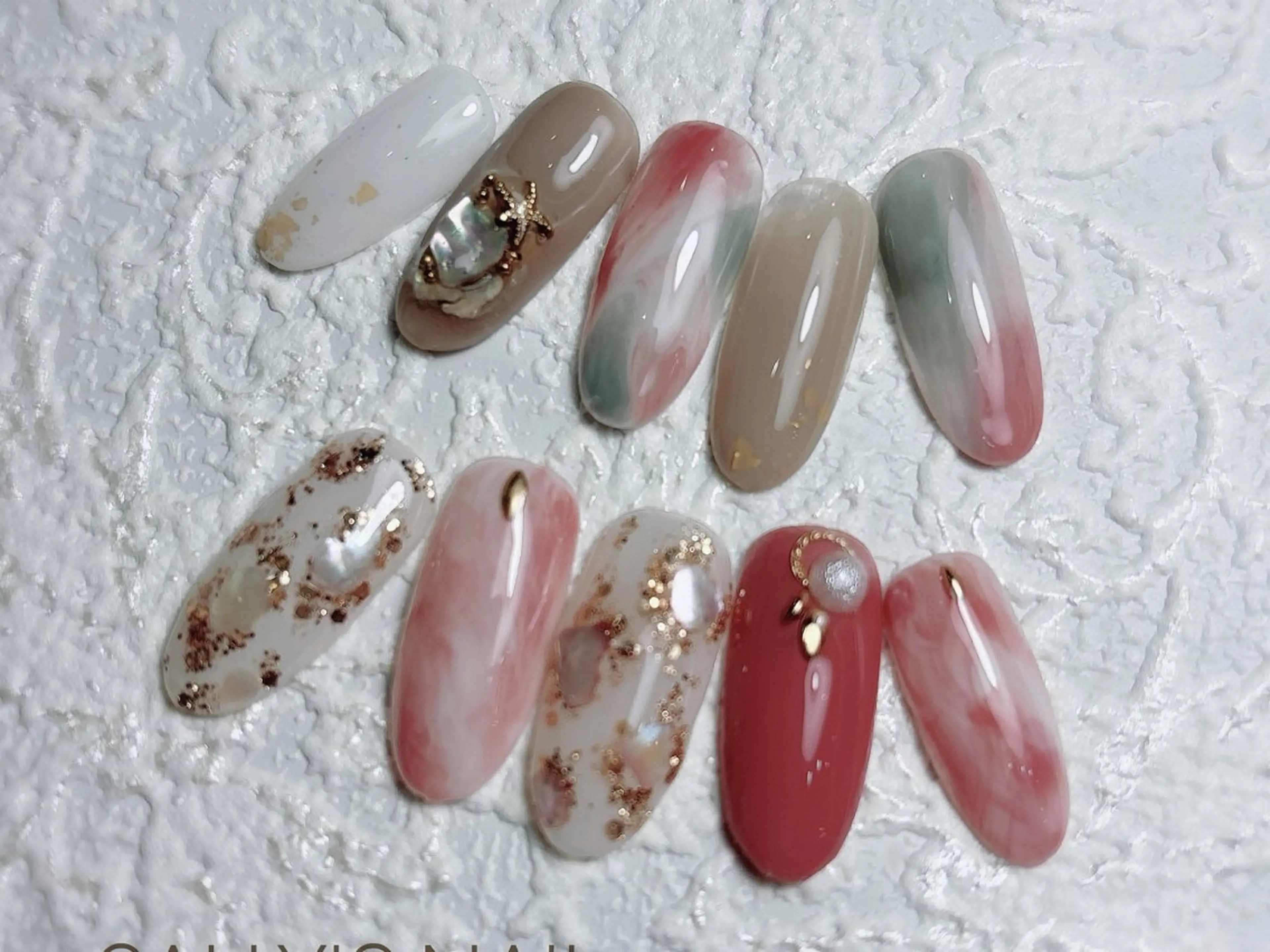 ネイル アニマル柄 アートネイル ニュアンスネイル 春ネイル 野村 リサのネイルデザイン