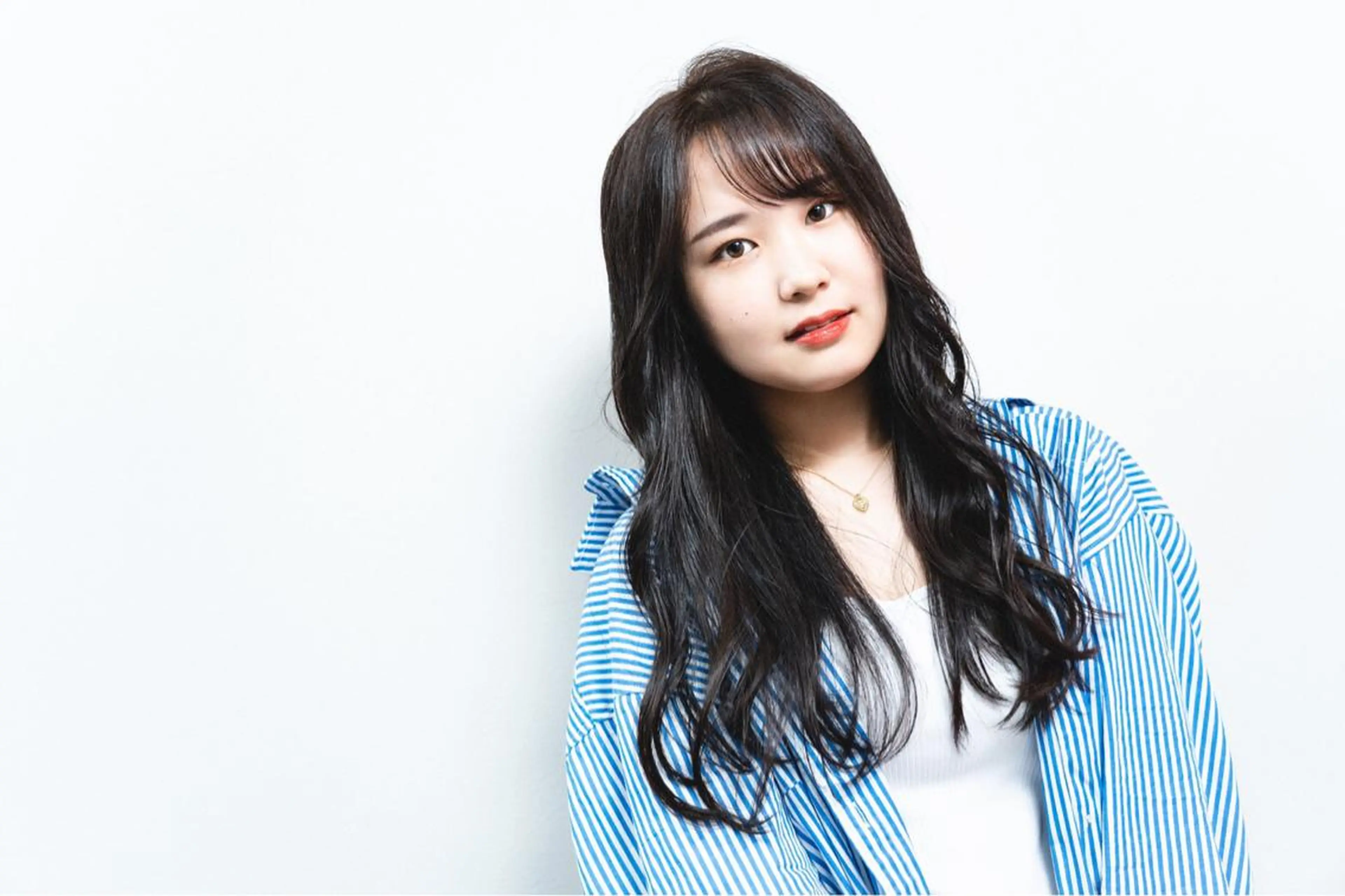 ロング カラー シェアハピ ヤマモトのヘアスタイル