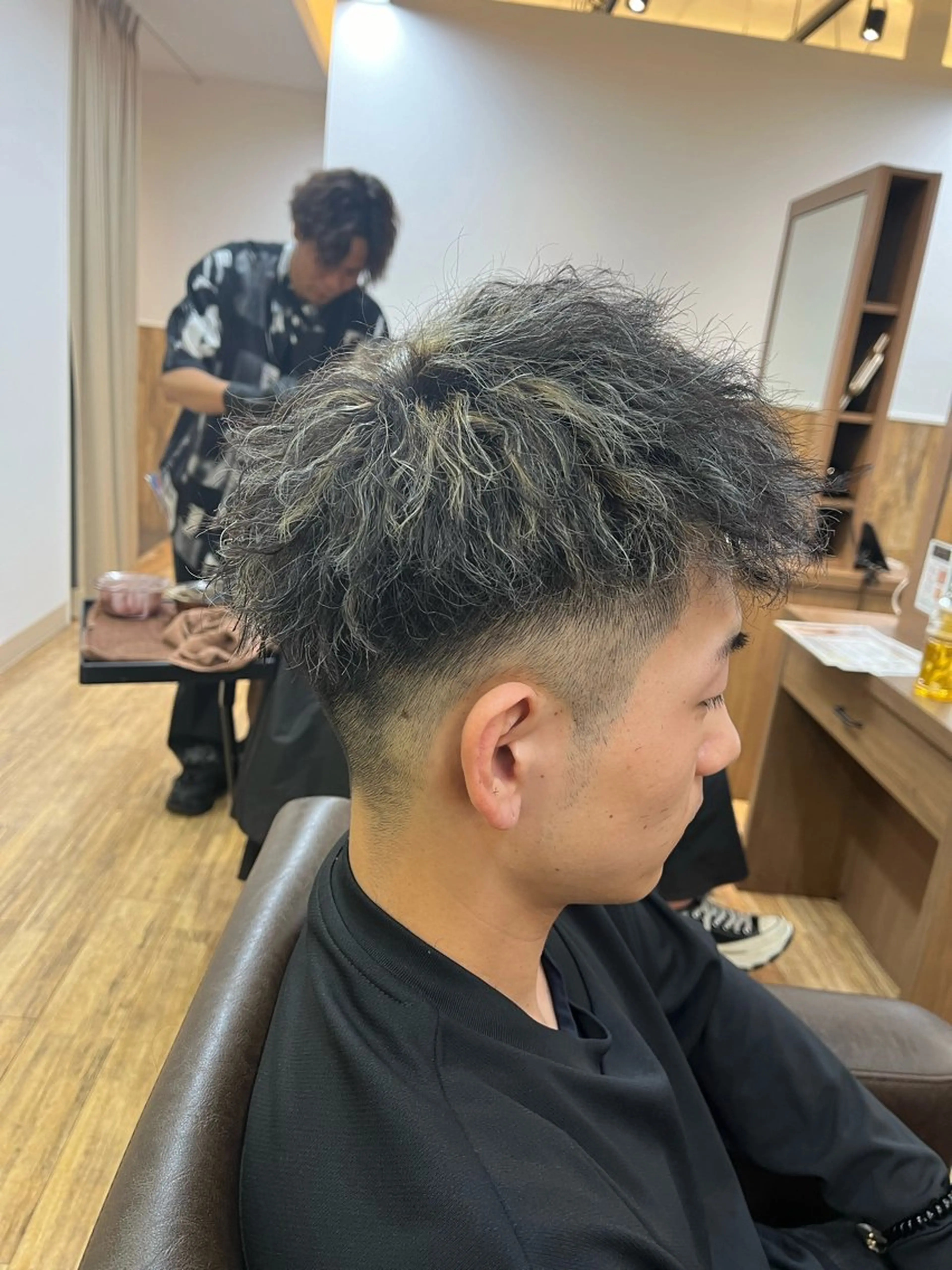 メンズ カット ヘアカラー パーマ 鬼松沙弥 ❤︎メンズパーマのヘアスタイル