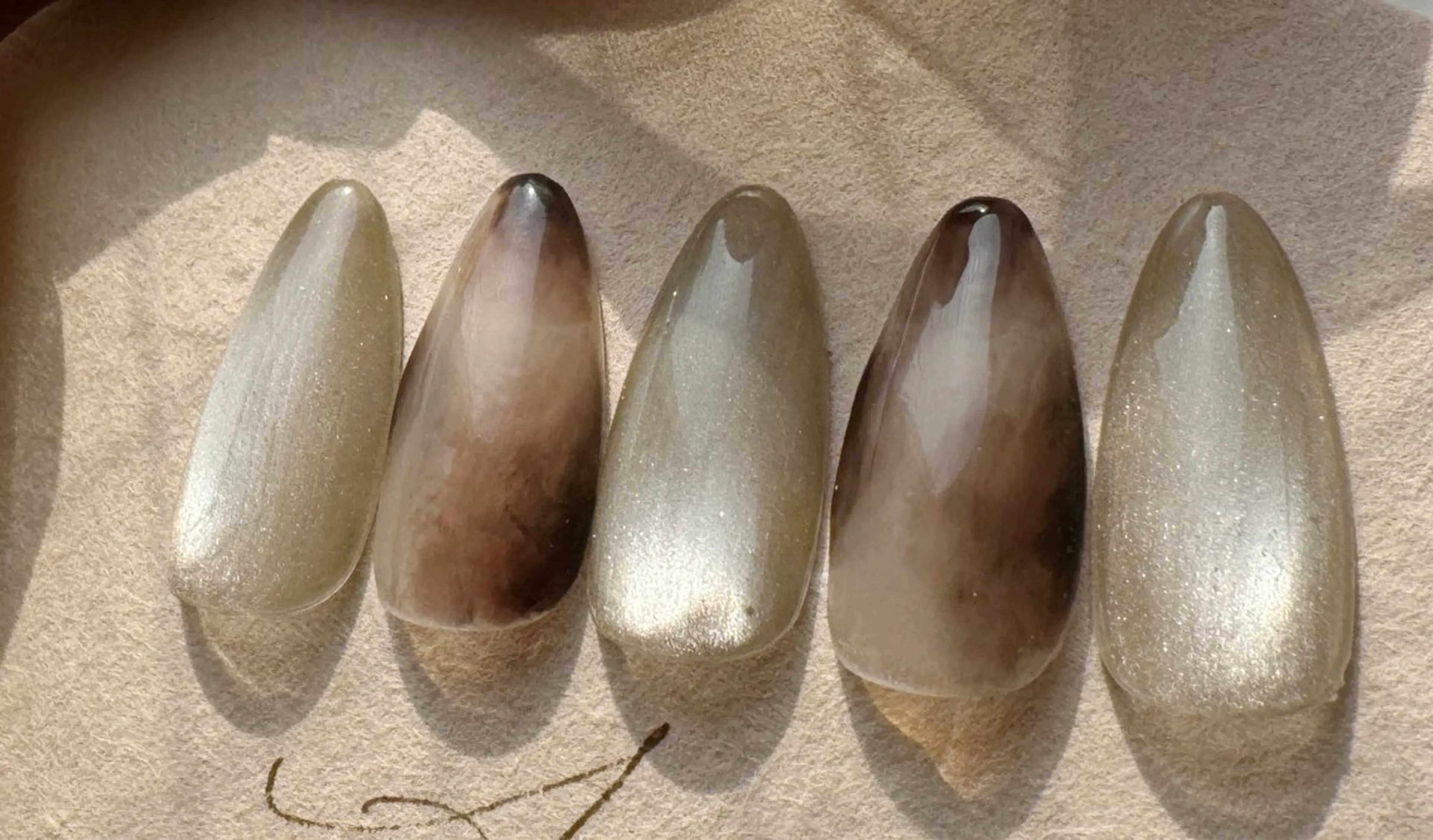 セミロング Angel Beautyのネイルデザイン