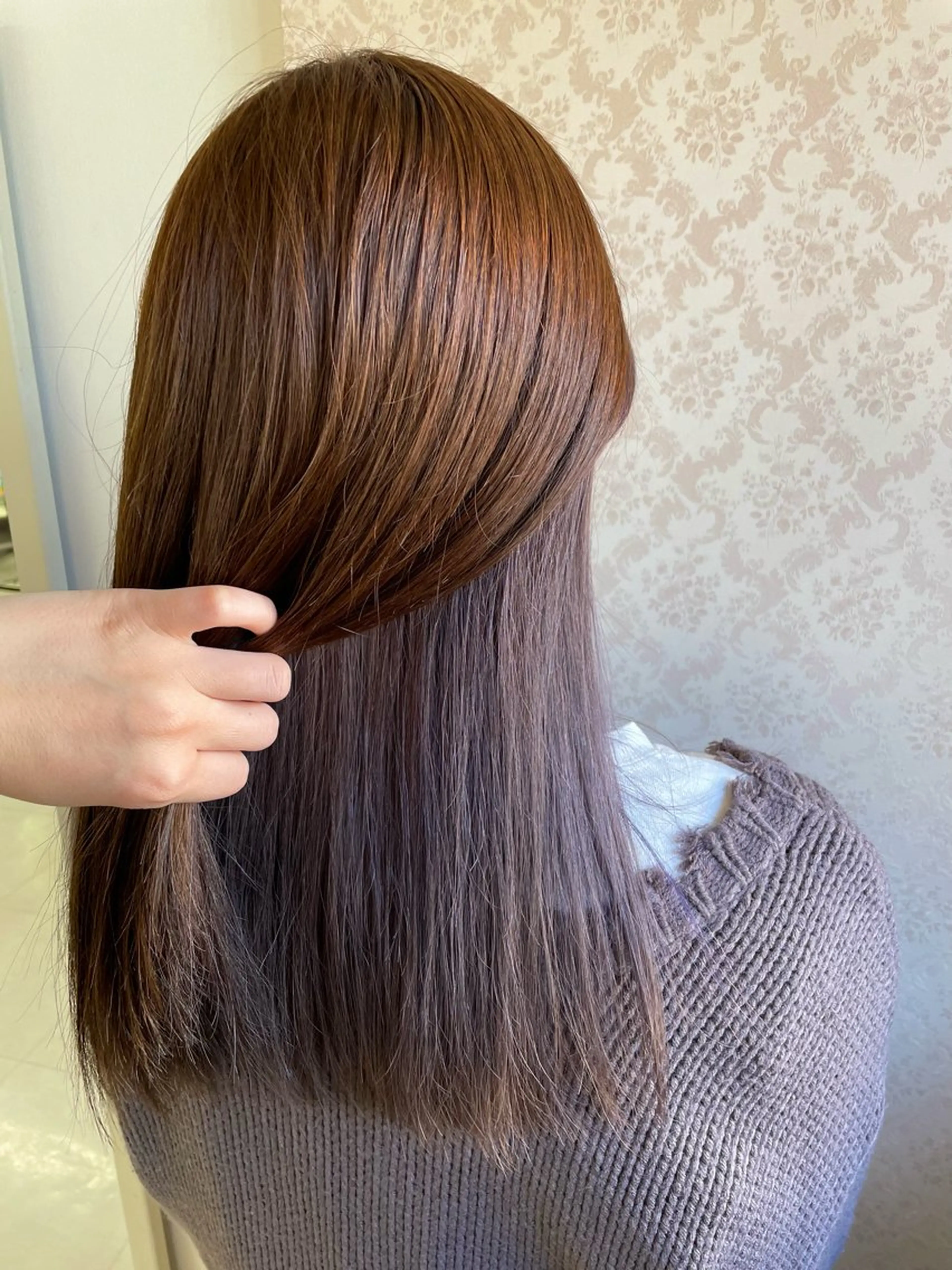 カラー ヒヨシ ルナのヘアスタイル