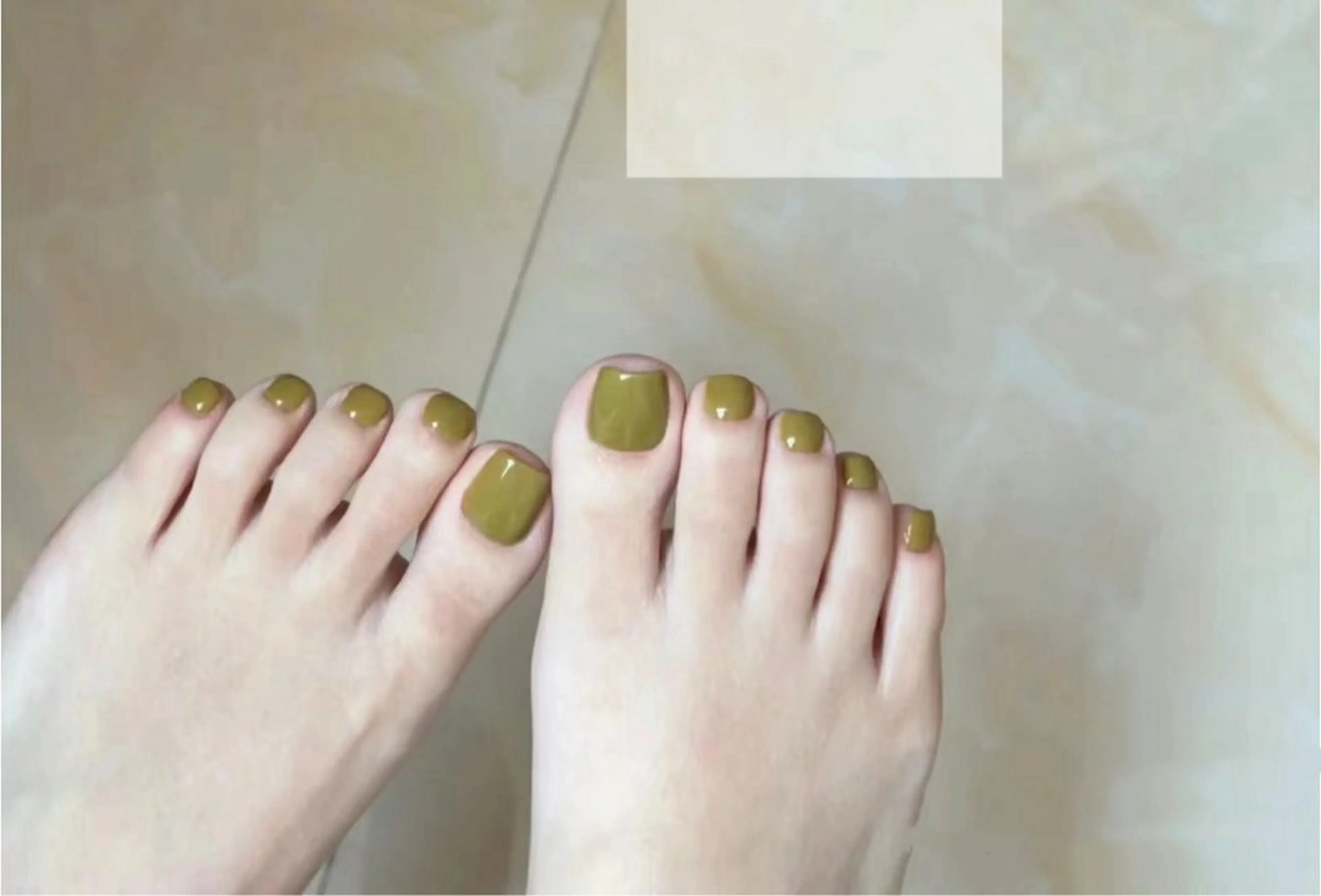 ネイル フットネイル ワンカラーネイル BabyYouMi nailのネイルデザイン