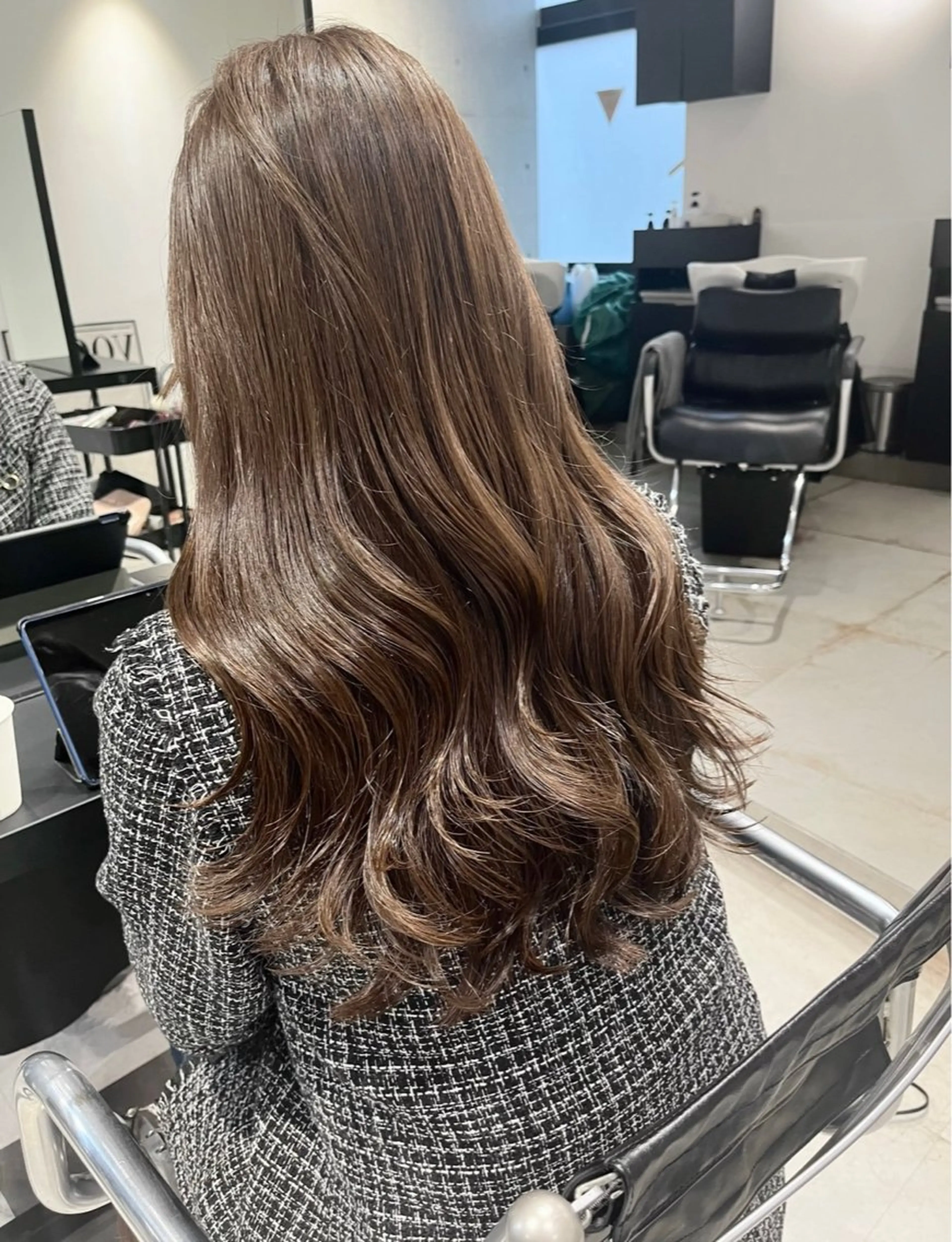 ロング カラー パーマ ヘアアレンジ ヘアカラー トリートメント 透明感/オリーブ/ グレージュ/YUKAのヘアスタイル