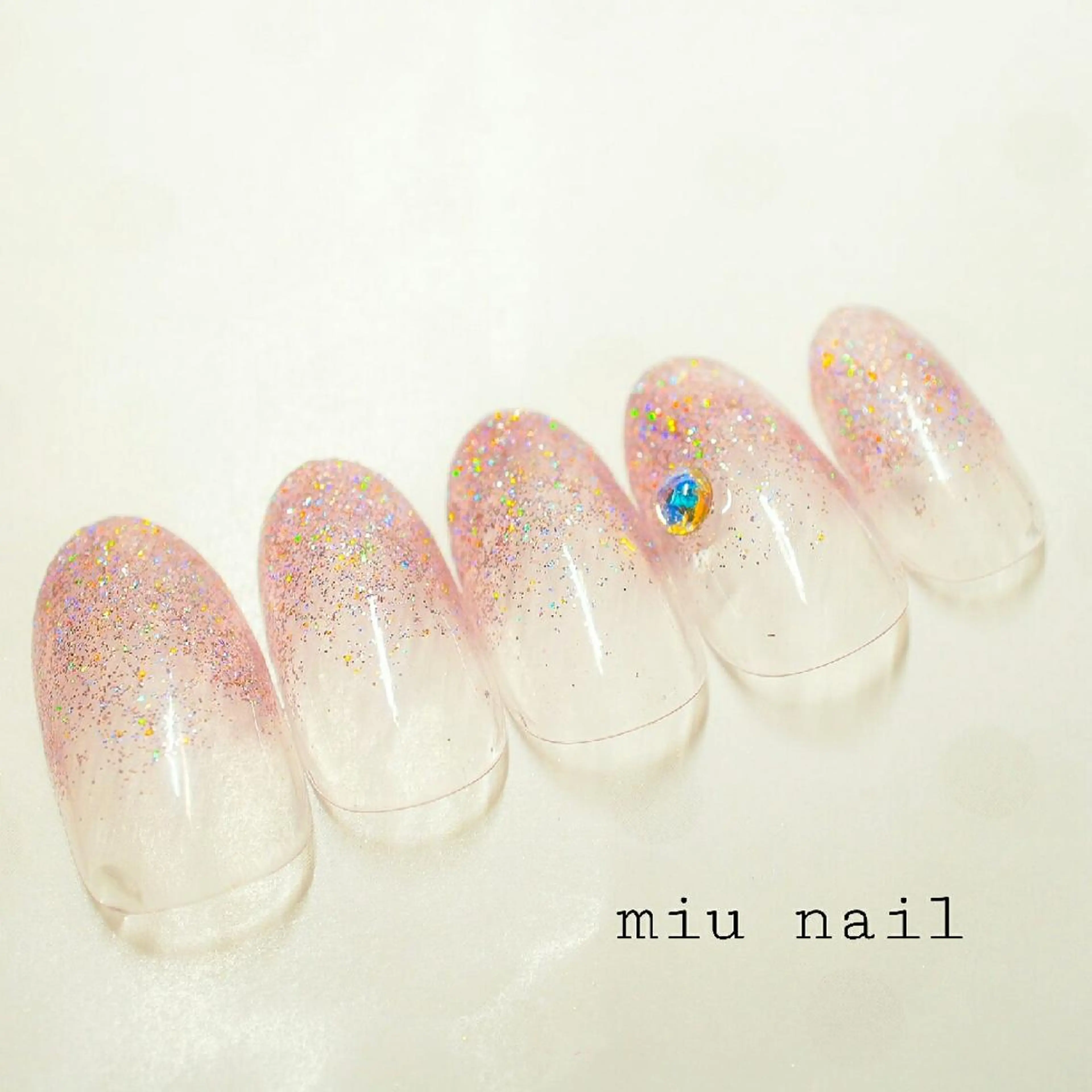 ネイル アートネイル ストーンネイル MIU  Nail所属・MIU  nailのネイルデザイン