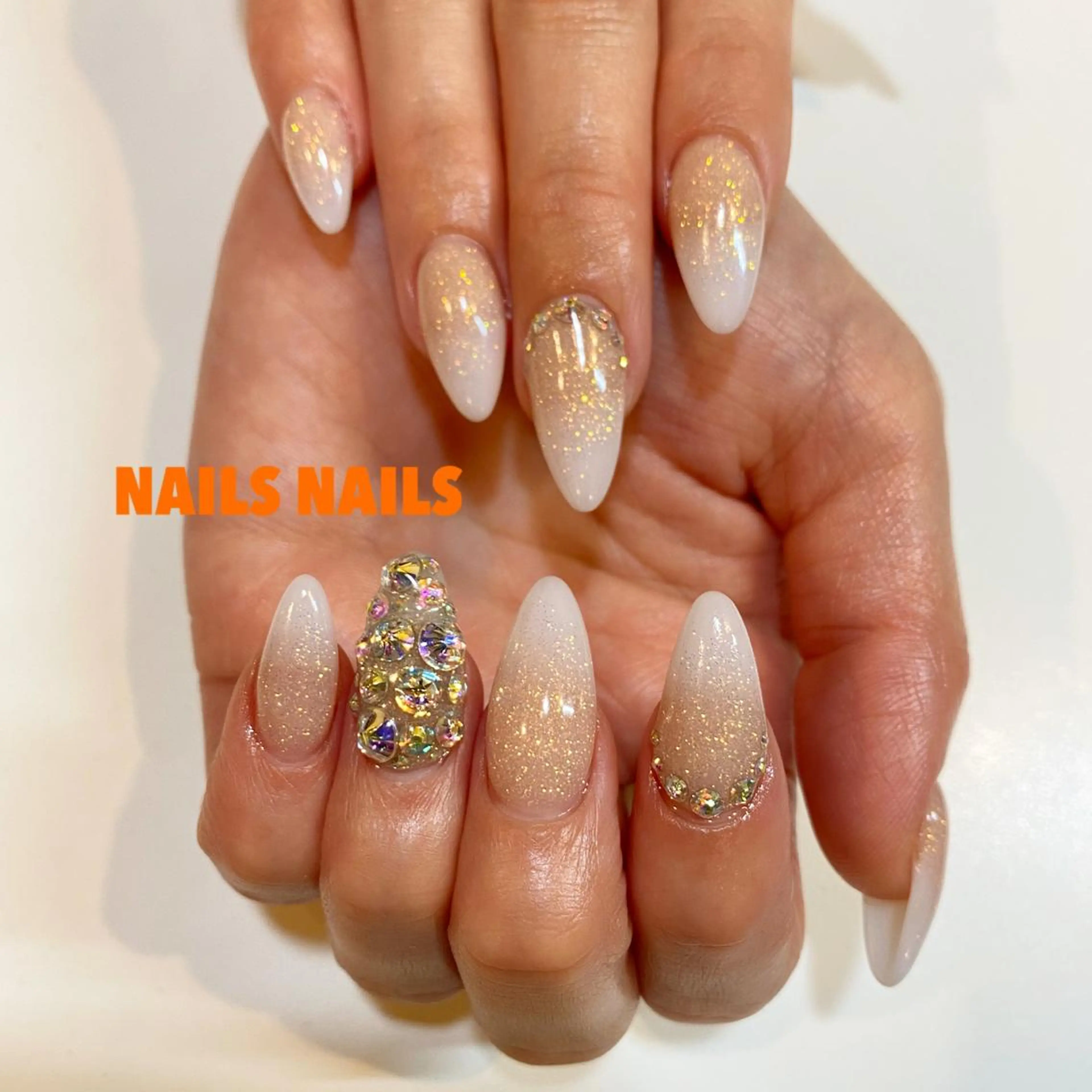 ネイル 長さ出し グラデーション スカルプネイル ハンドネイル NAILSNAILS ERIKAのネイルデザイン