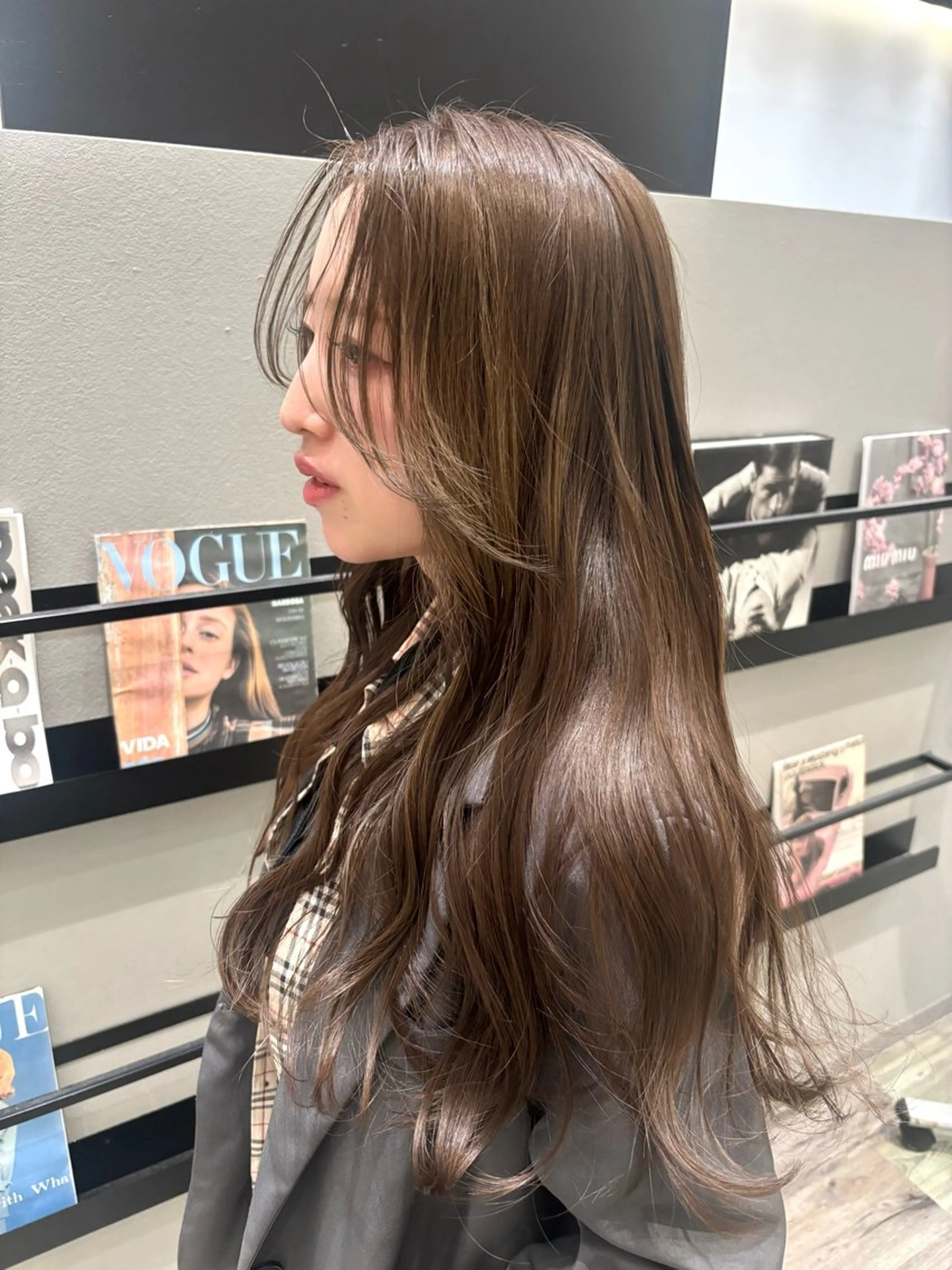 ロング カラー ベージュカラー ヘーゼル カット ヘアカラー 透明感カラー/ レイヤーkotonoのヘアスタイル