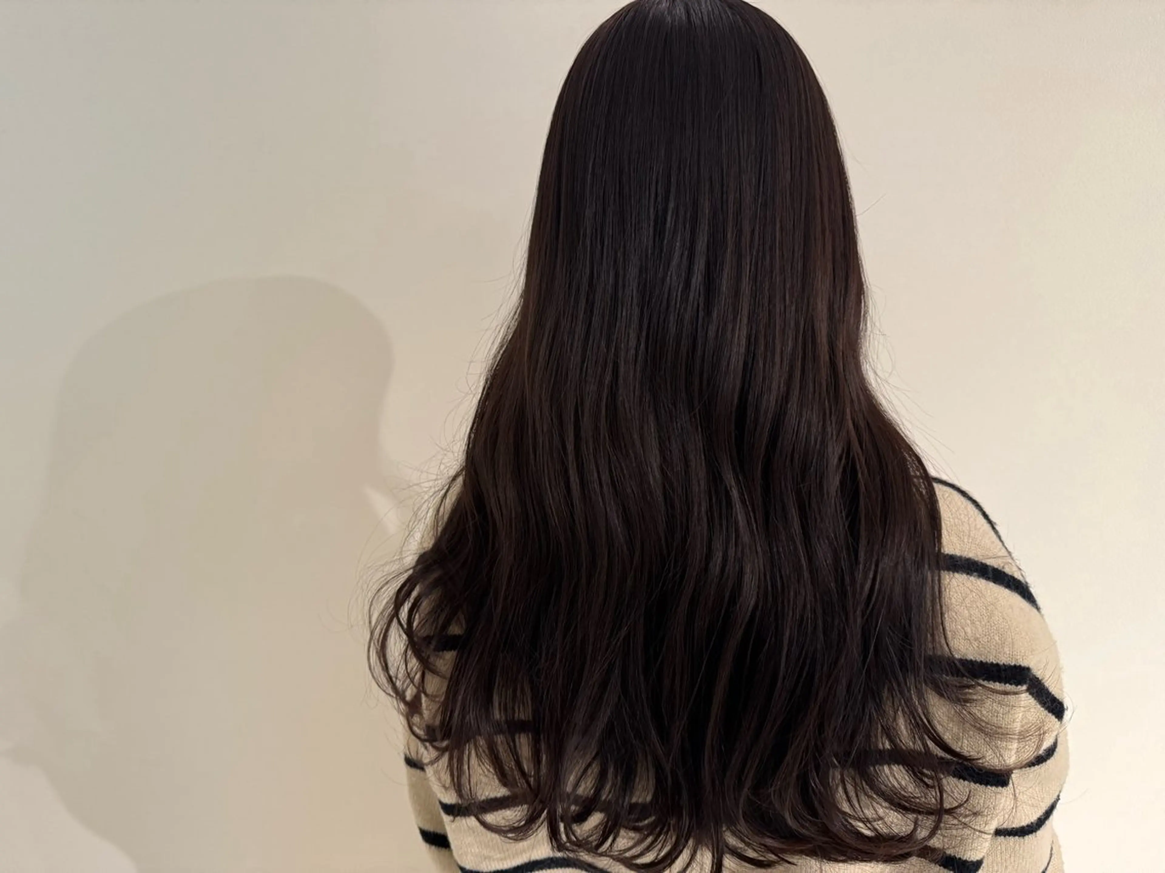 ロング AVANCE emiのヘアスタイル