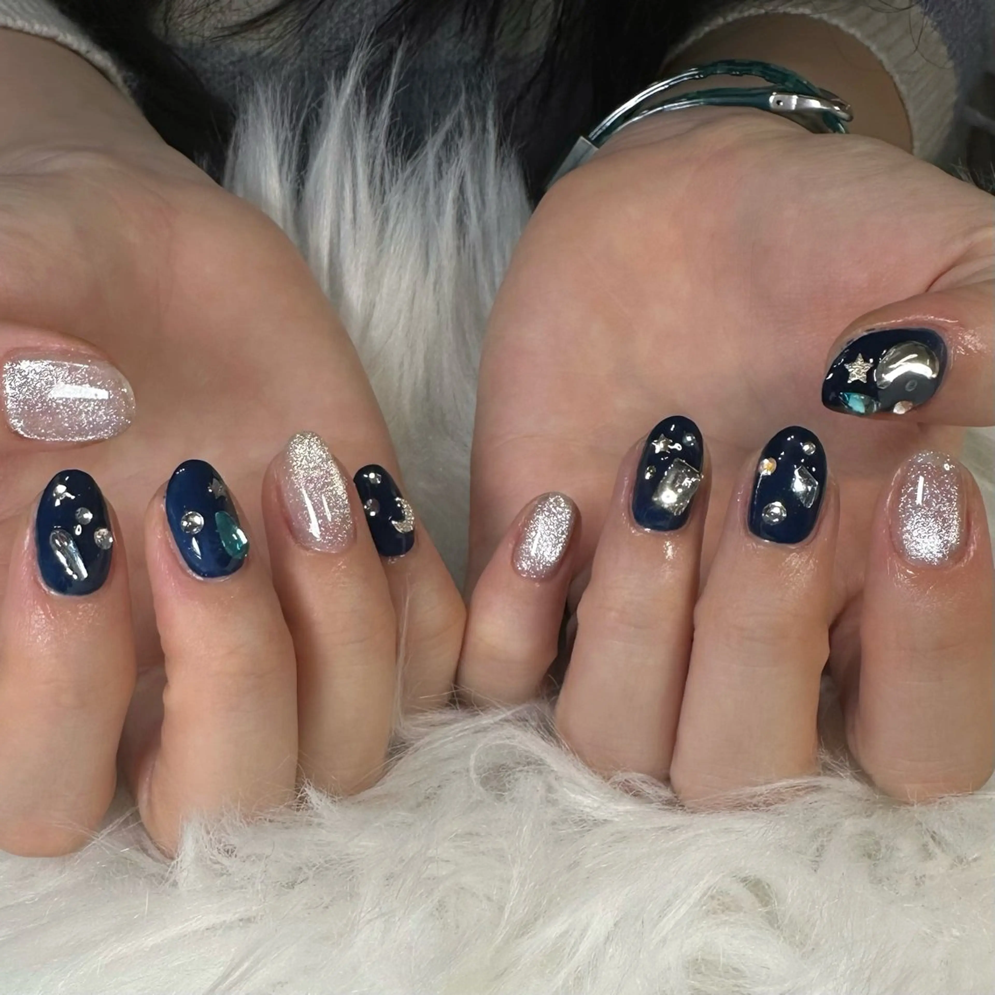 ネイル 韓国ネイル マグネットネイル 冬ネイル クリスマス nail&eye pang hinaのネイルデザイン