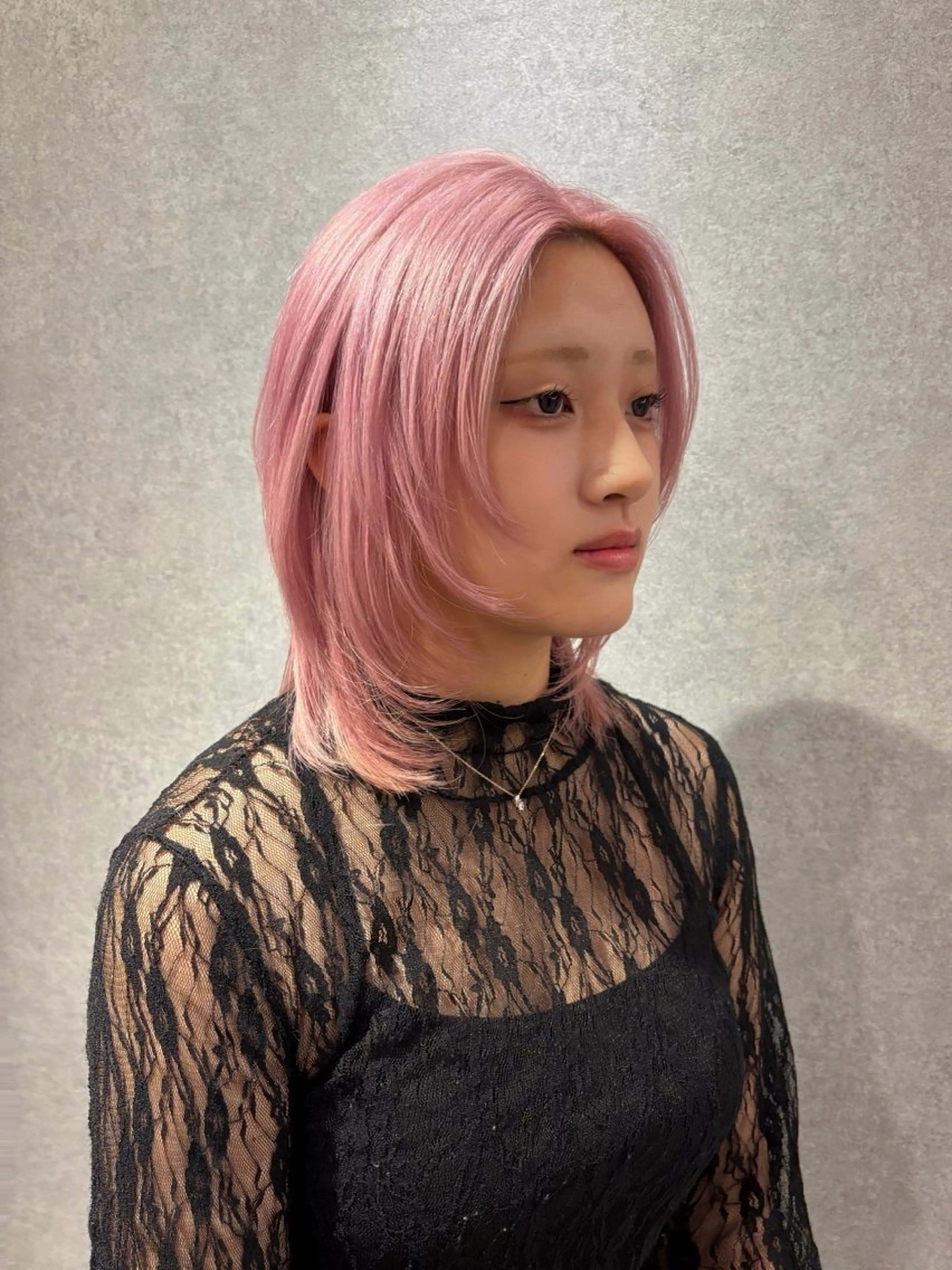 ミディアム カラー カット ヘアカラー トリートメント ハイトーン/ウルフ/ レイヤー/Asukaのヘアスタイル