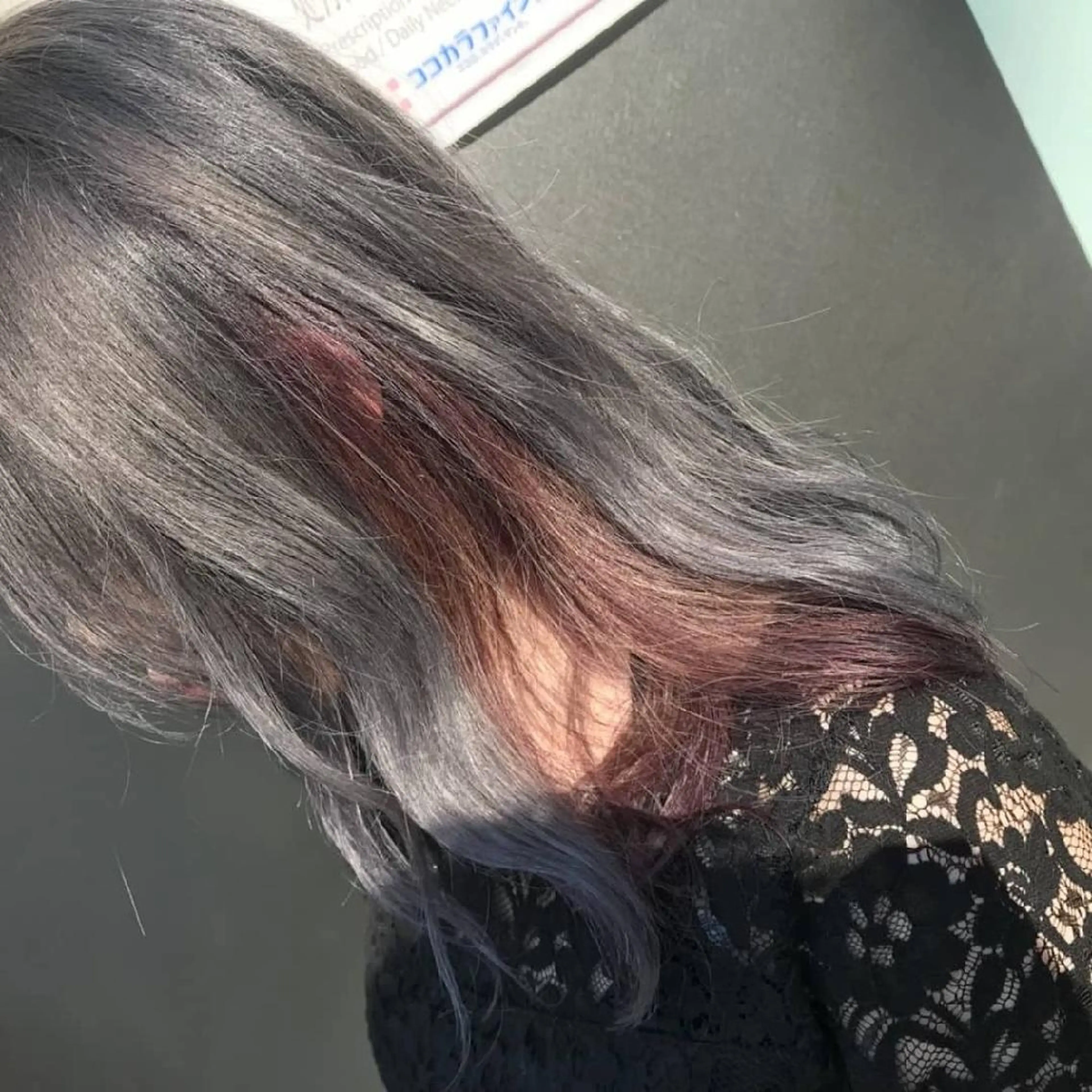 セミロング カラー グレージュ インナーカラー 竹内啓太 ボブのヘアスタイル