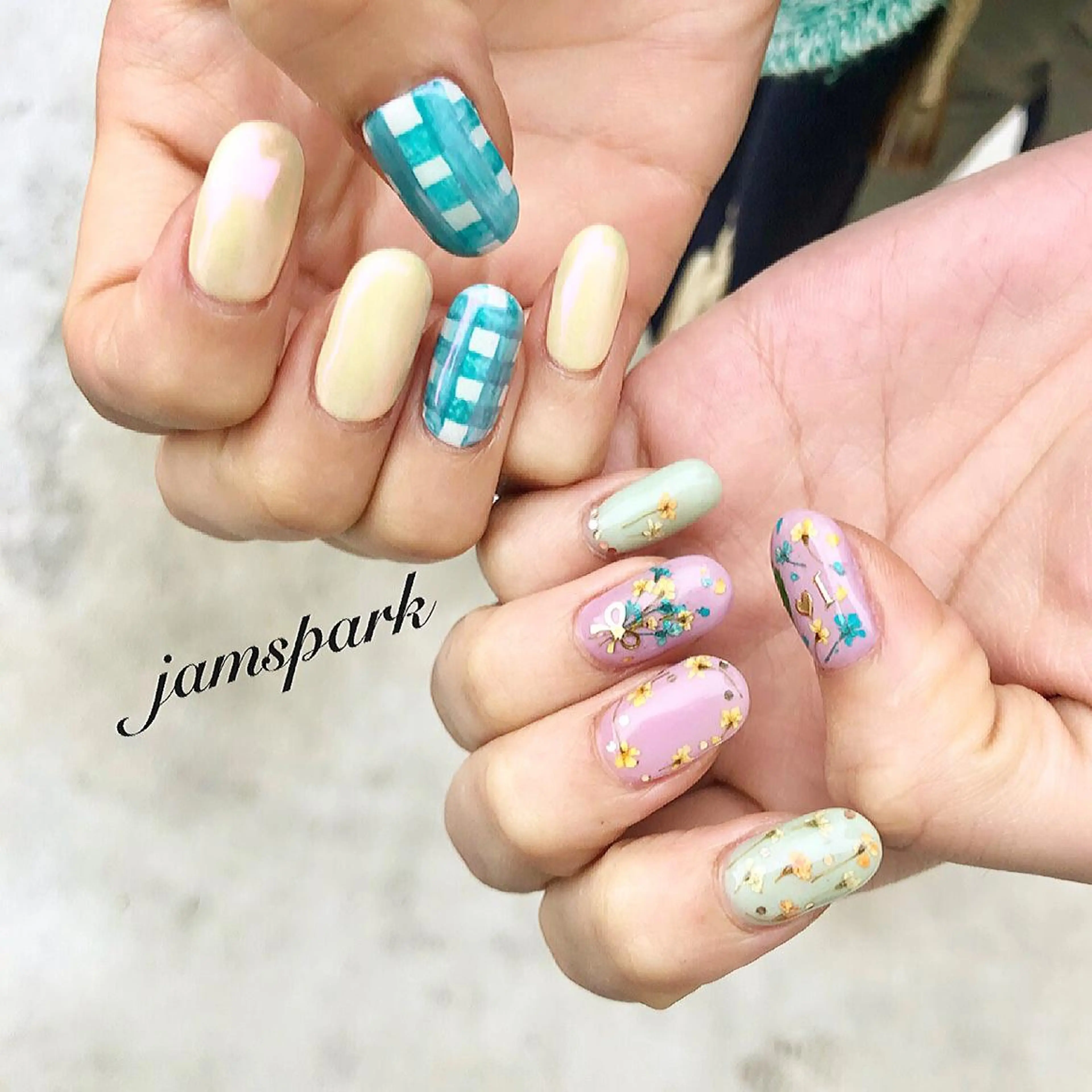 ネイル フラワーネイル ジェルネイル ニュアンスネイル パステルネイル 春ネイル ハンドネイル jamspark ✨のネイルデザイン