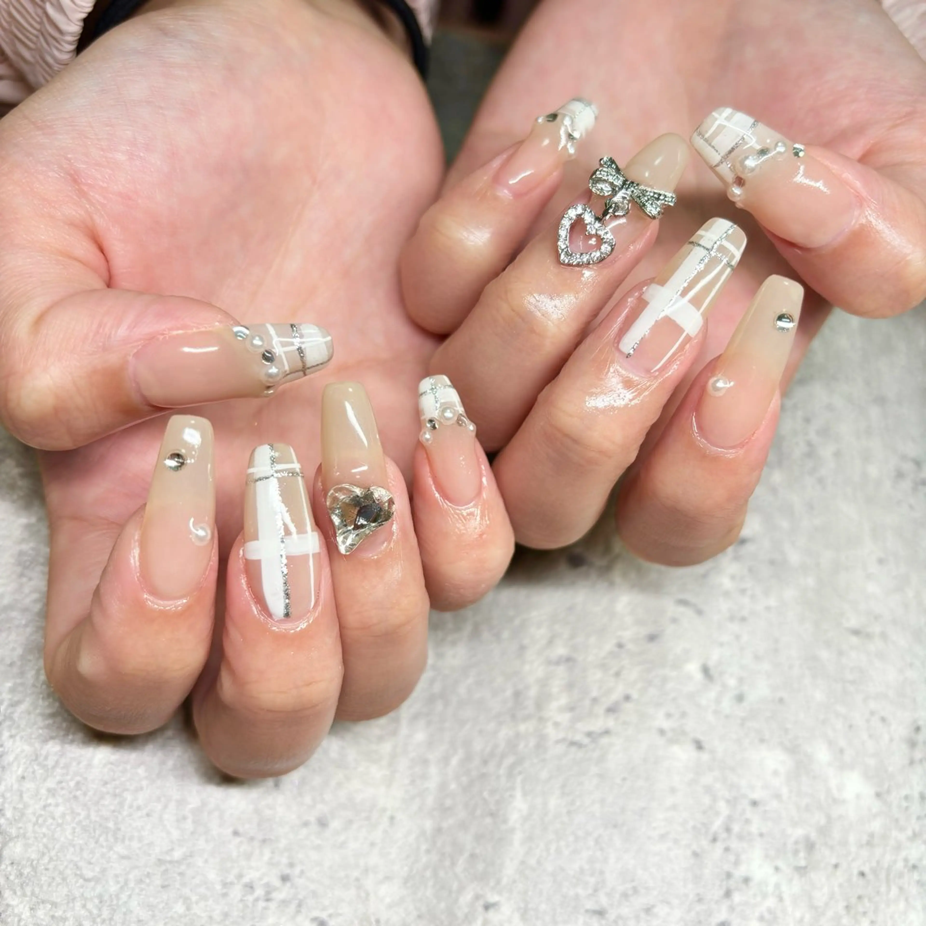ネイル スカルプネイル ハンドネイル RE💟N.NAIL ラテン系お姉さんのネイルデザイン